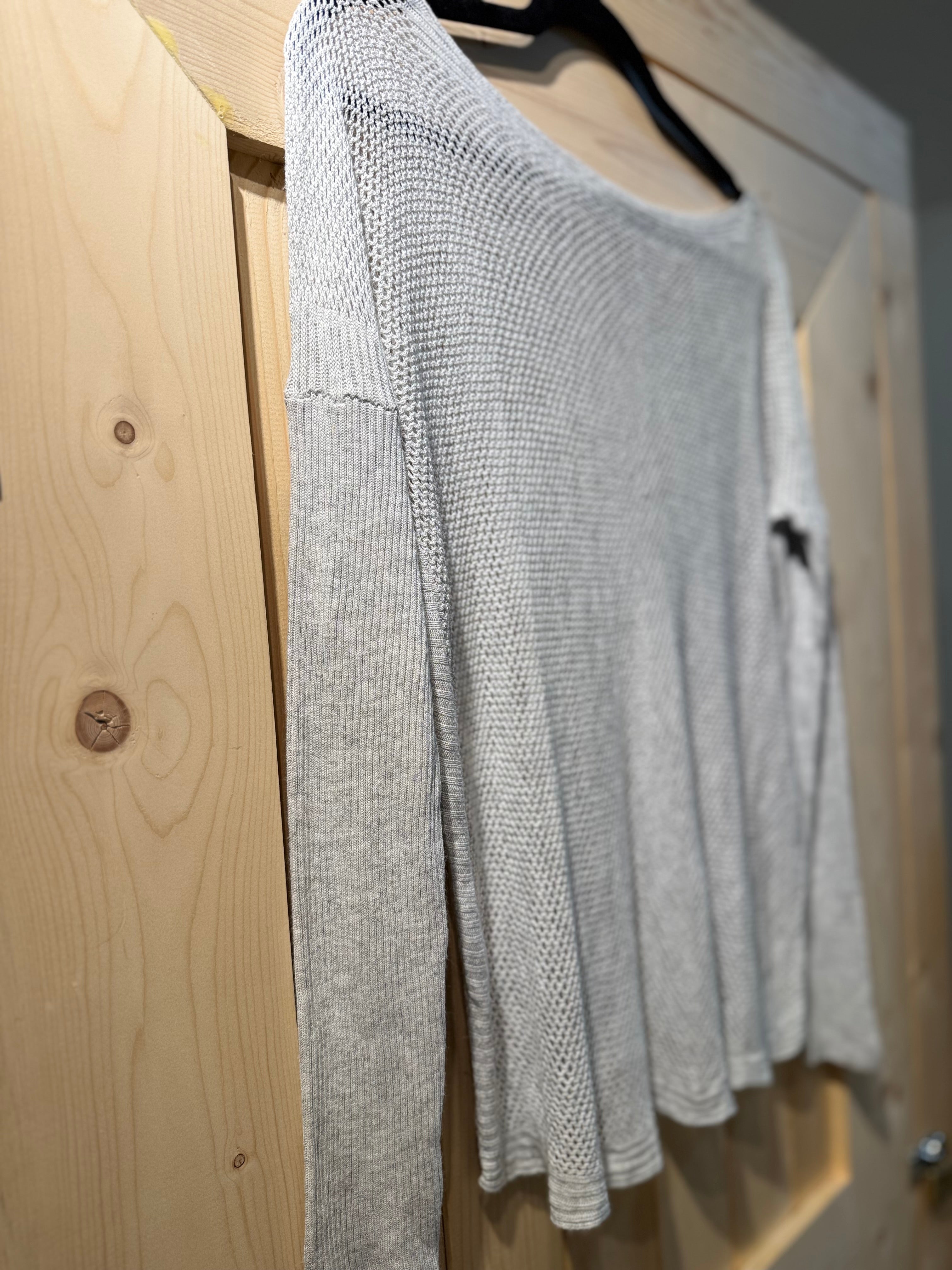 LAUREN VIDAL MESH TOP- Consigned with VARDO Vintage & Valuables vvvardo.ca