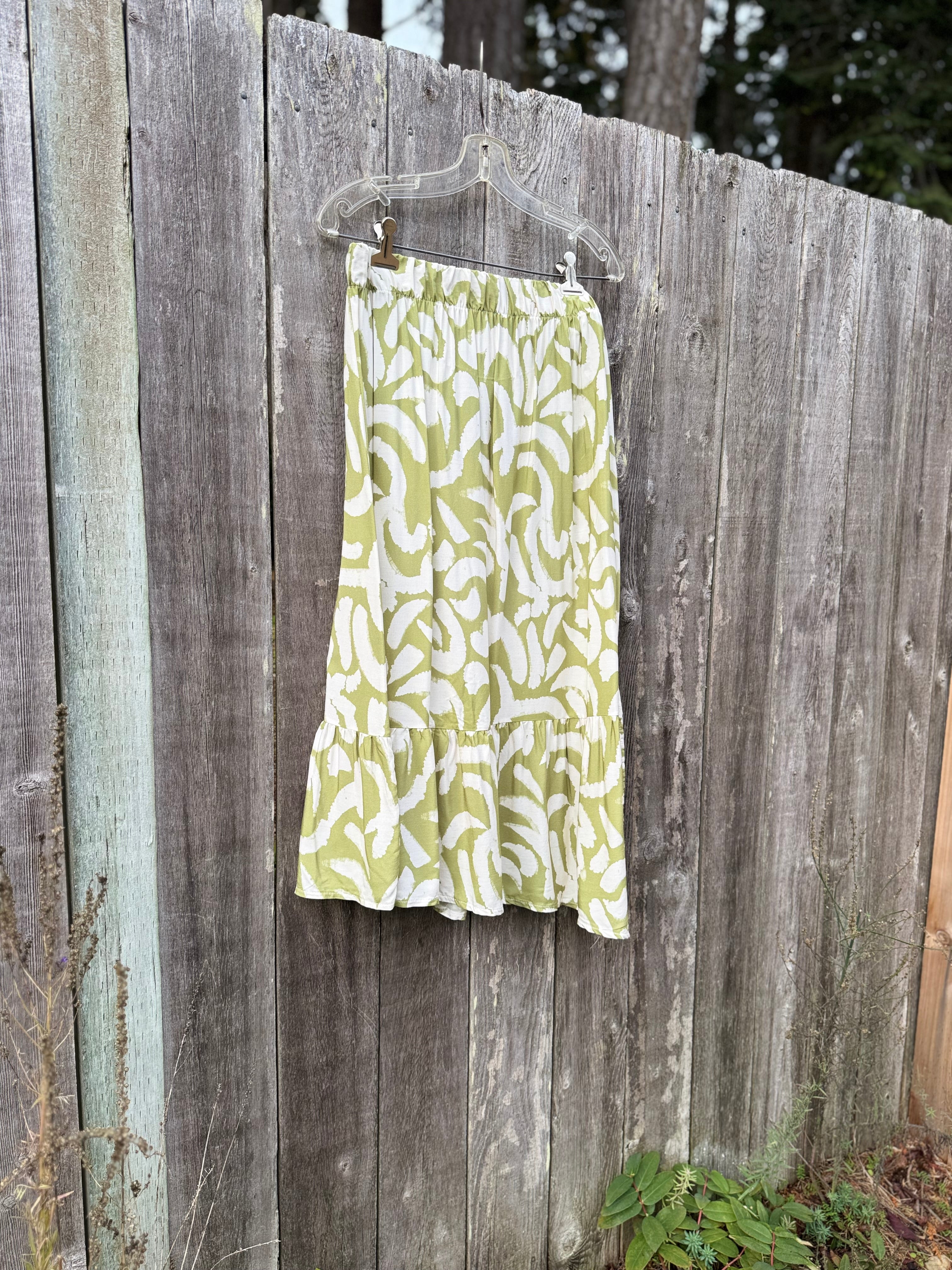 M Made in Italy skirt- Consigned with VARDO Vintage & Valuables vvvardo.ca