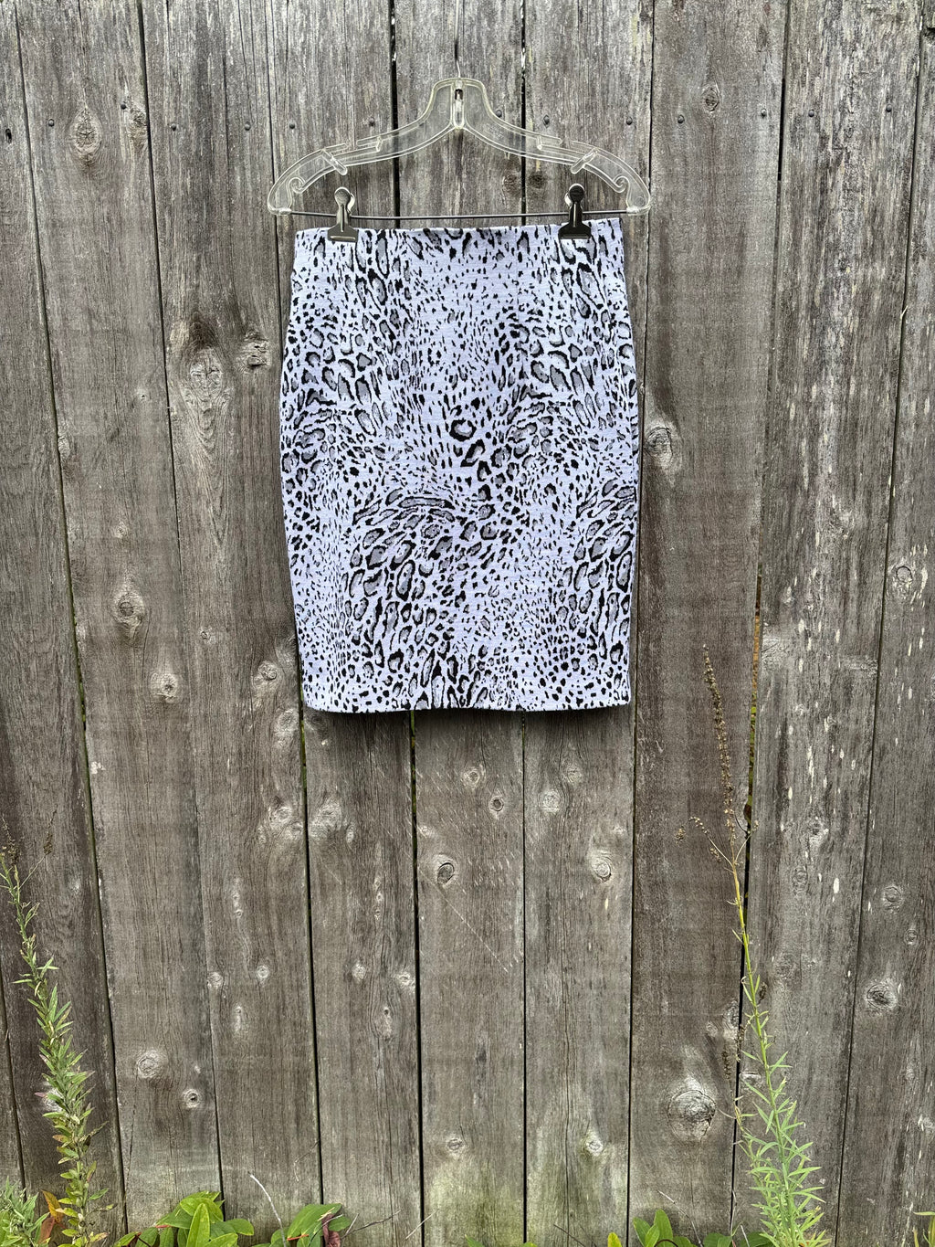 STUDIO POINT ANIMAL PRINT skirt- Consigned with VARDO Vintage & Valuables vvvardo.ca