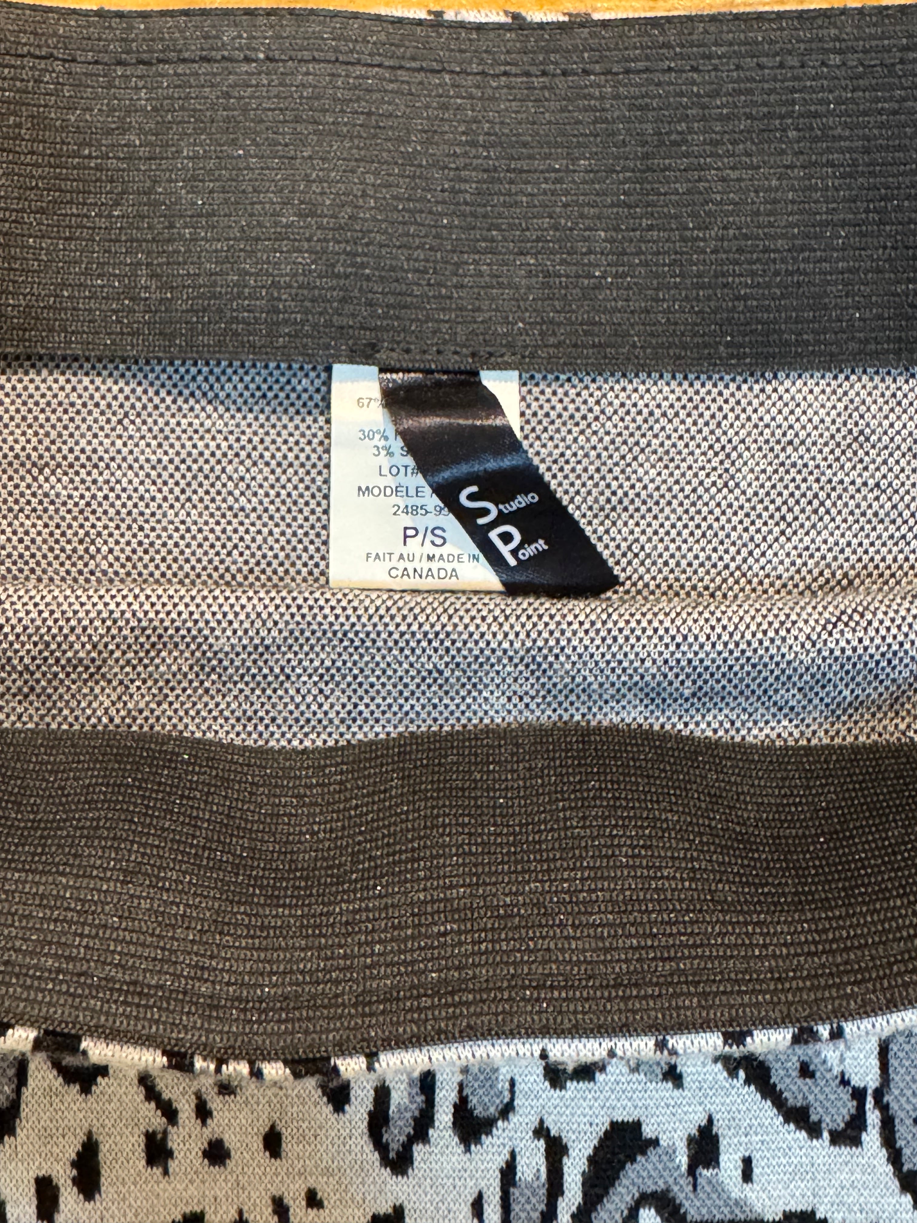 STUDIO POINT ANIMAL PRINT skirt- Consigned with VARDO Vintage & Valuables vvvardo.ca