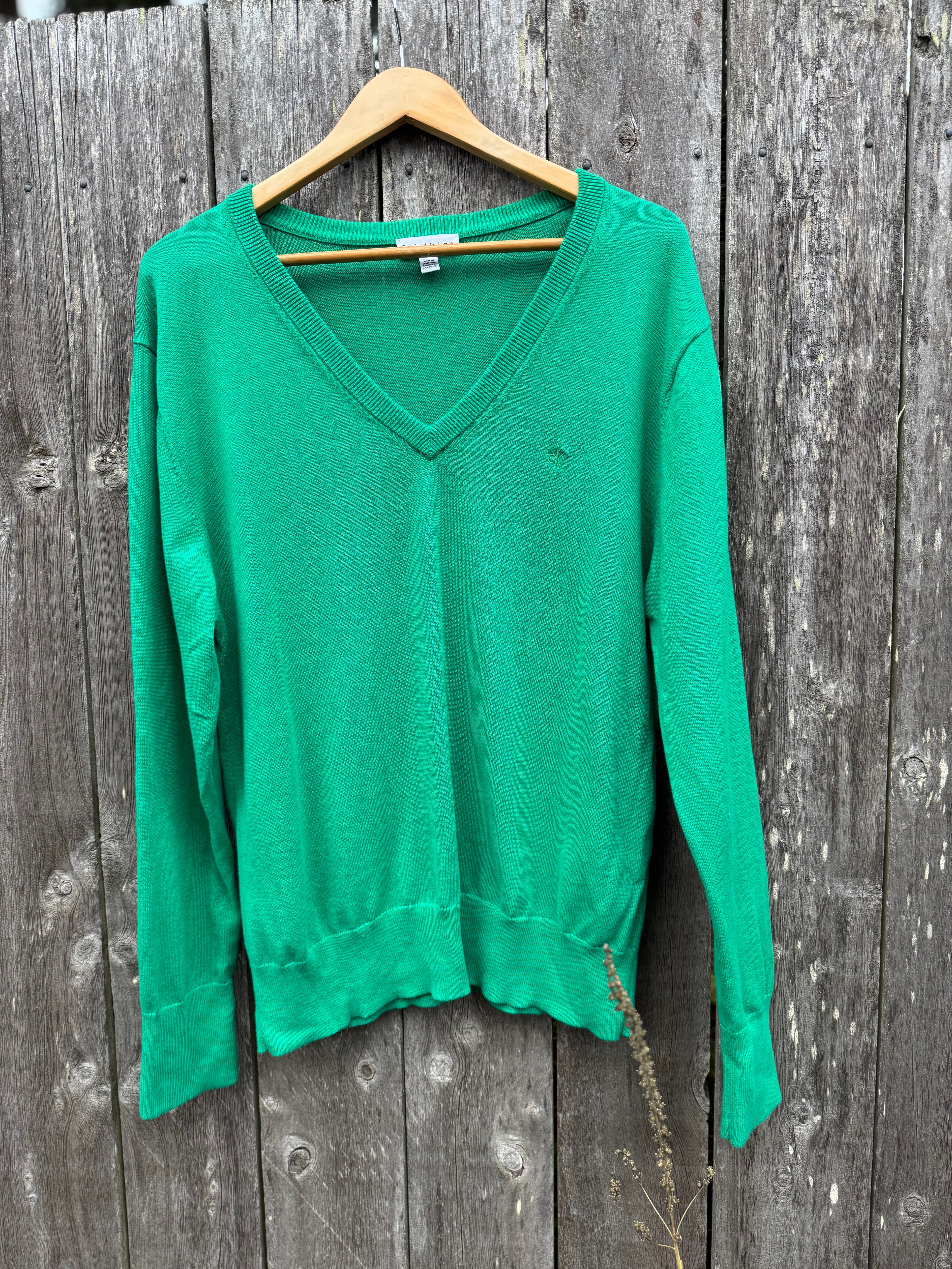 CALVIN KLEIN COTTON SWEATER- Consigned with VARDO Vintage & Valuables vvvardo.ca