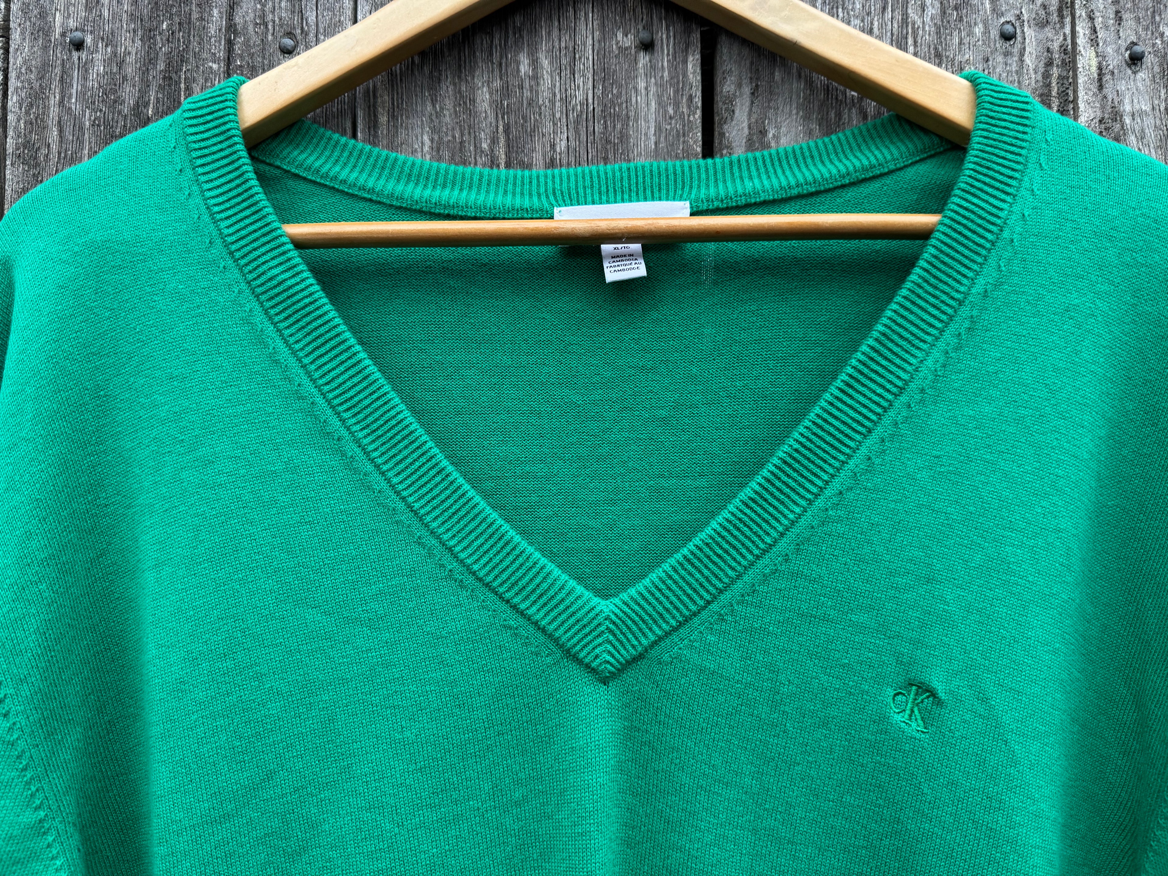 CALVIN KLEIN COTTON SWEATER- Consigned with VARDO Vintage & Valuables vvvardo.ca