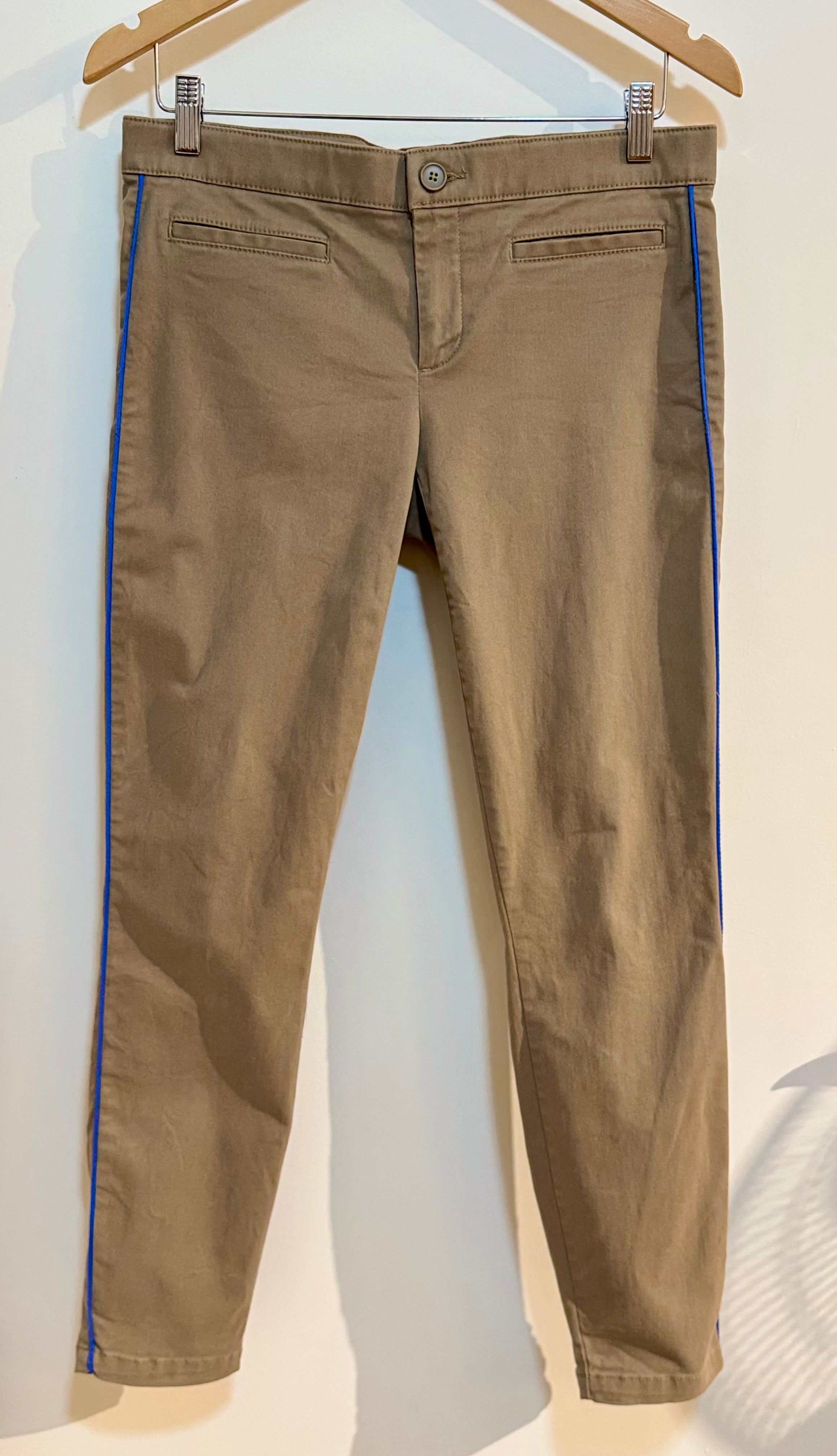 KHAKIS by GAP- Consigned with VARDO Vintage & Valuables vvvardo.ca