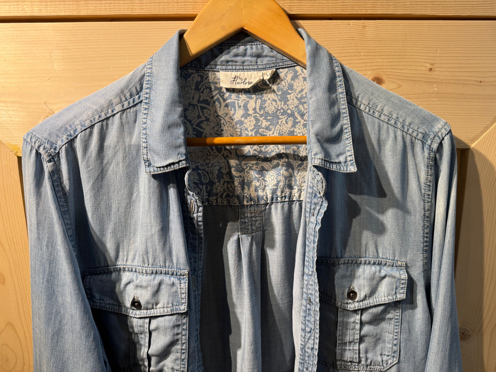 HARLOW BUTTON-UP- Consigned with VARDO Vintage & Valuables vvvardo.ca
