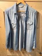 HARLOW BUTTON-UP- Consigned with VARDO Vintage & Valuables vvvardo.ca