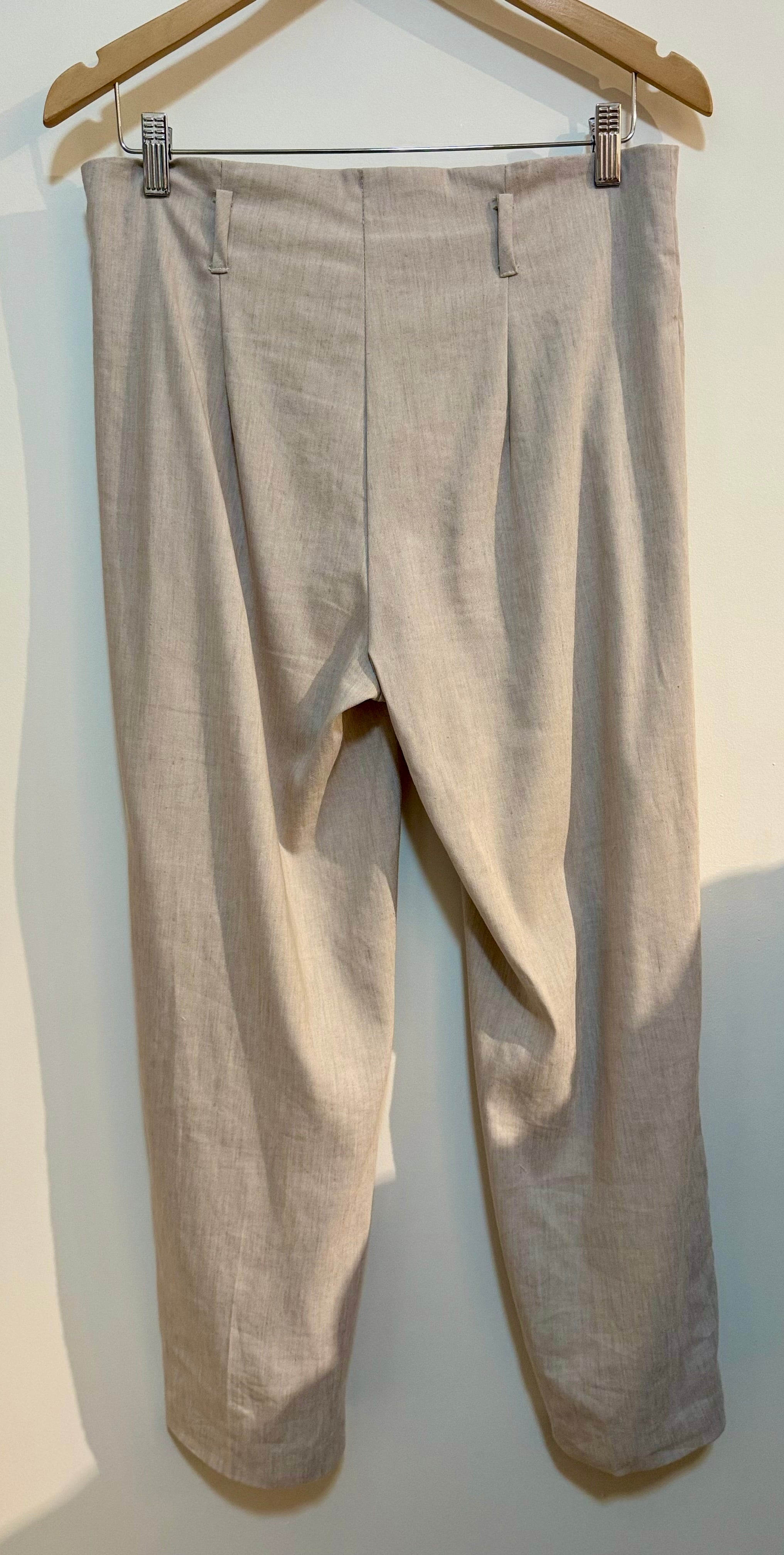 MADE IN CANADA, LISETTE-L MONTREAL LINEN PANTS- Consigned with VARDO Vintage & Valuables vvvardo.ca