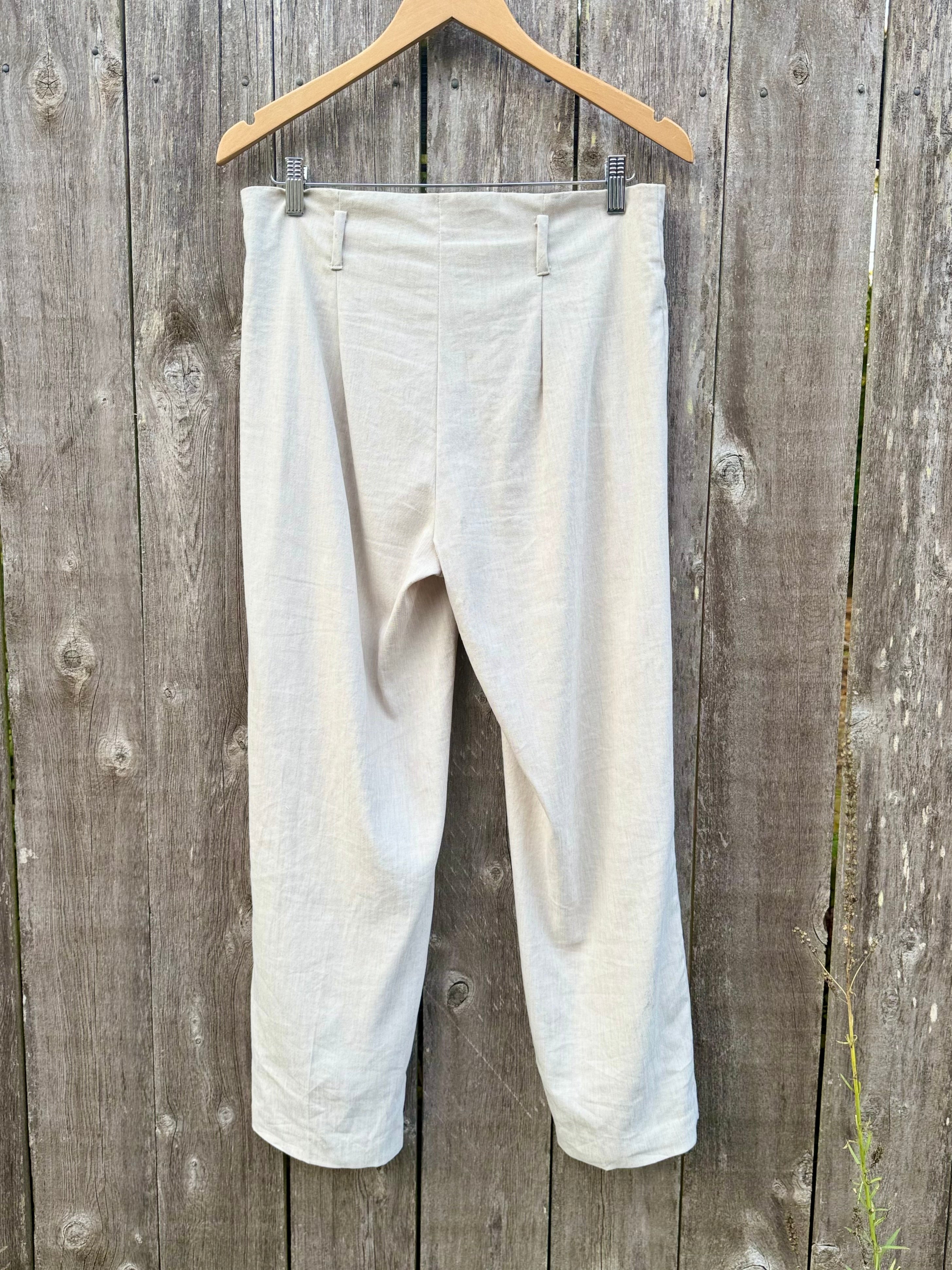 MADE IN CANADA, LISETTE-L MONTREAL LINEN PANTS- Consigned with VARDO Vintage & Valuables vvvardo.ca