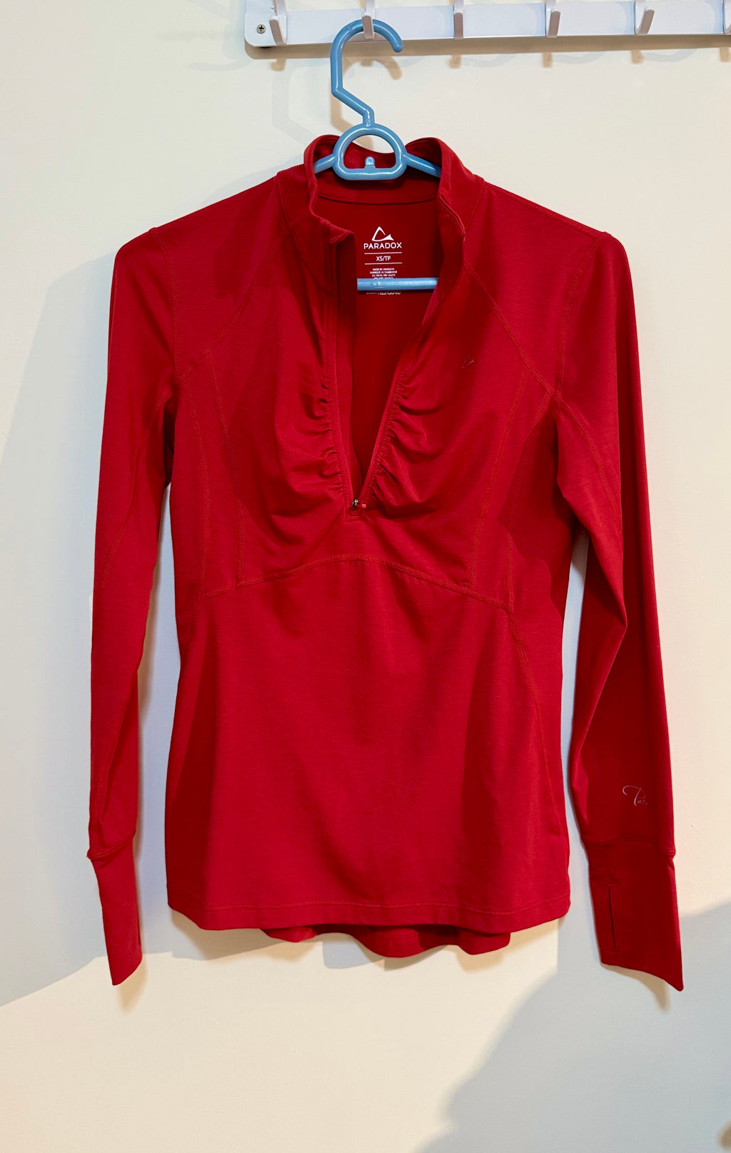 PARADOX DRIRELEASE MERINO BLEND LONG SLEEVE TOP- Consigned with VARDO Vintage & Valuables vvvardo.ca