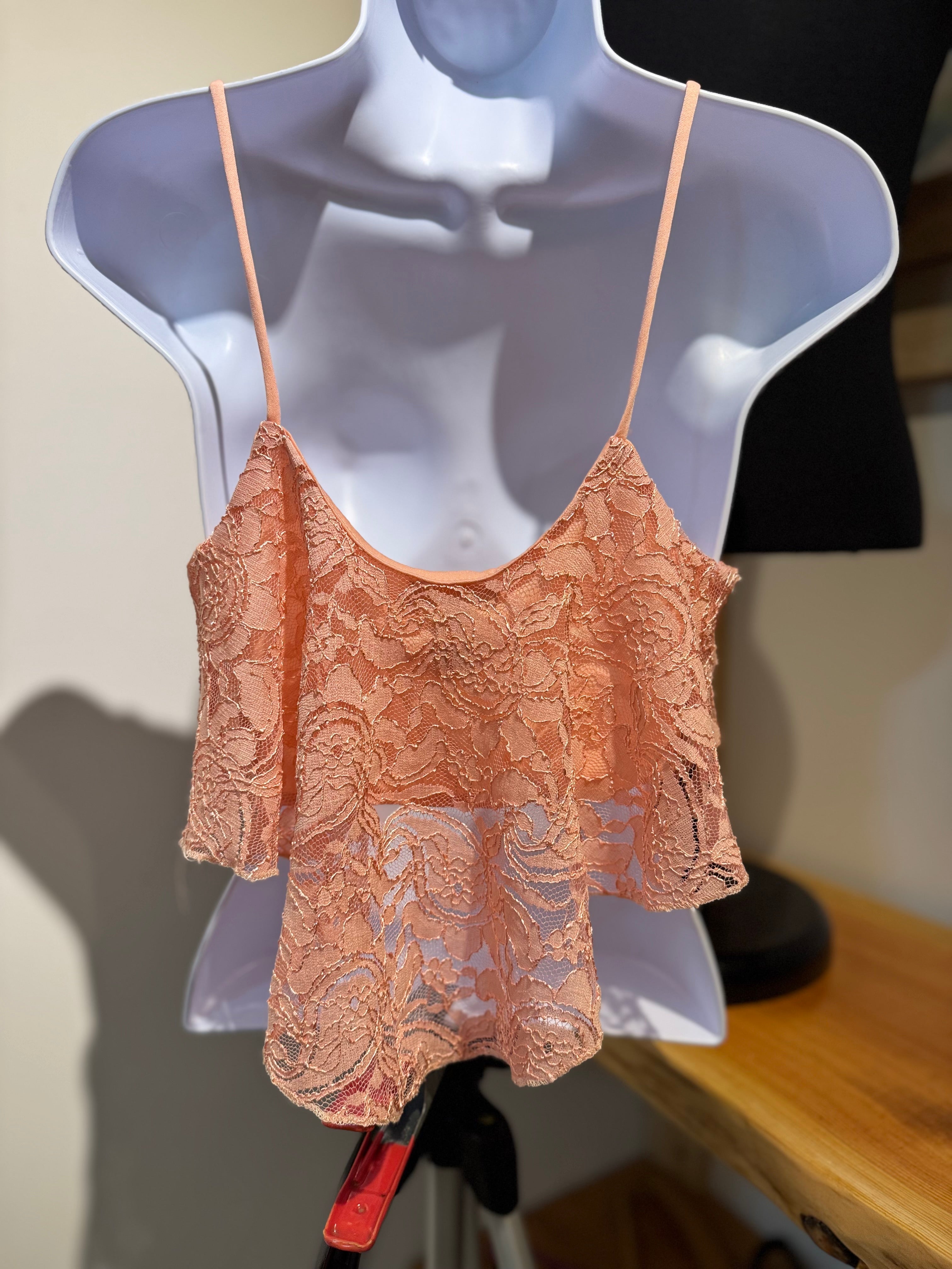 SEDUCTIONS LACE CROP TOP - Consigned with VARDO Vintage & Valuables vvvardo.ca