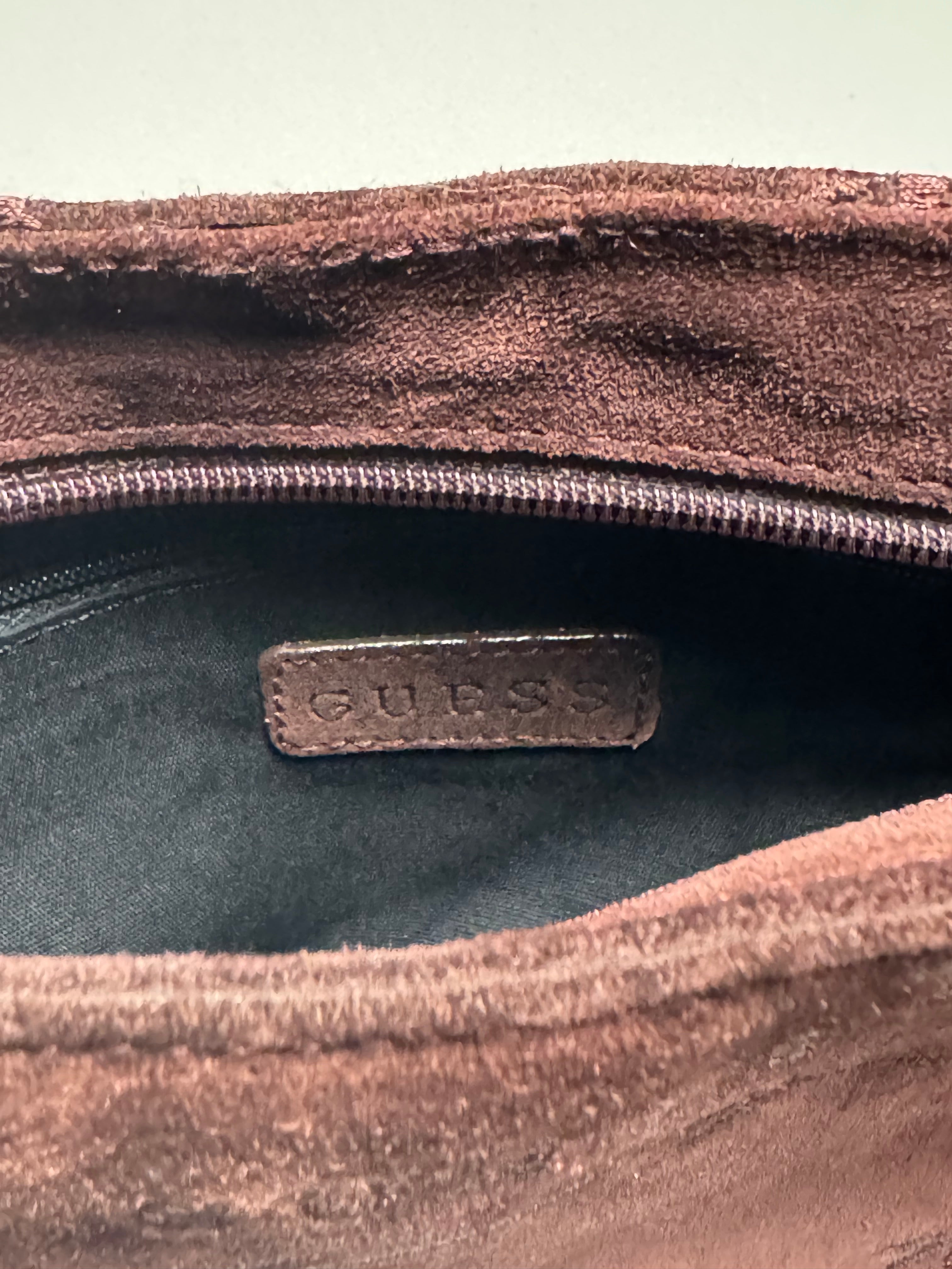 PLUM/PRUNE COLOUR GUESS HANDBAG - Consigned with VARDO Vintage & Valuables vvvardo.ca