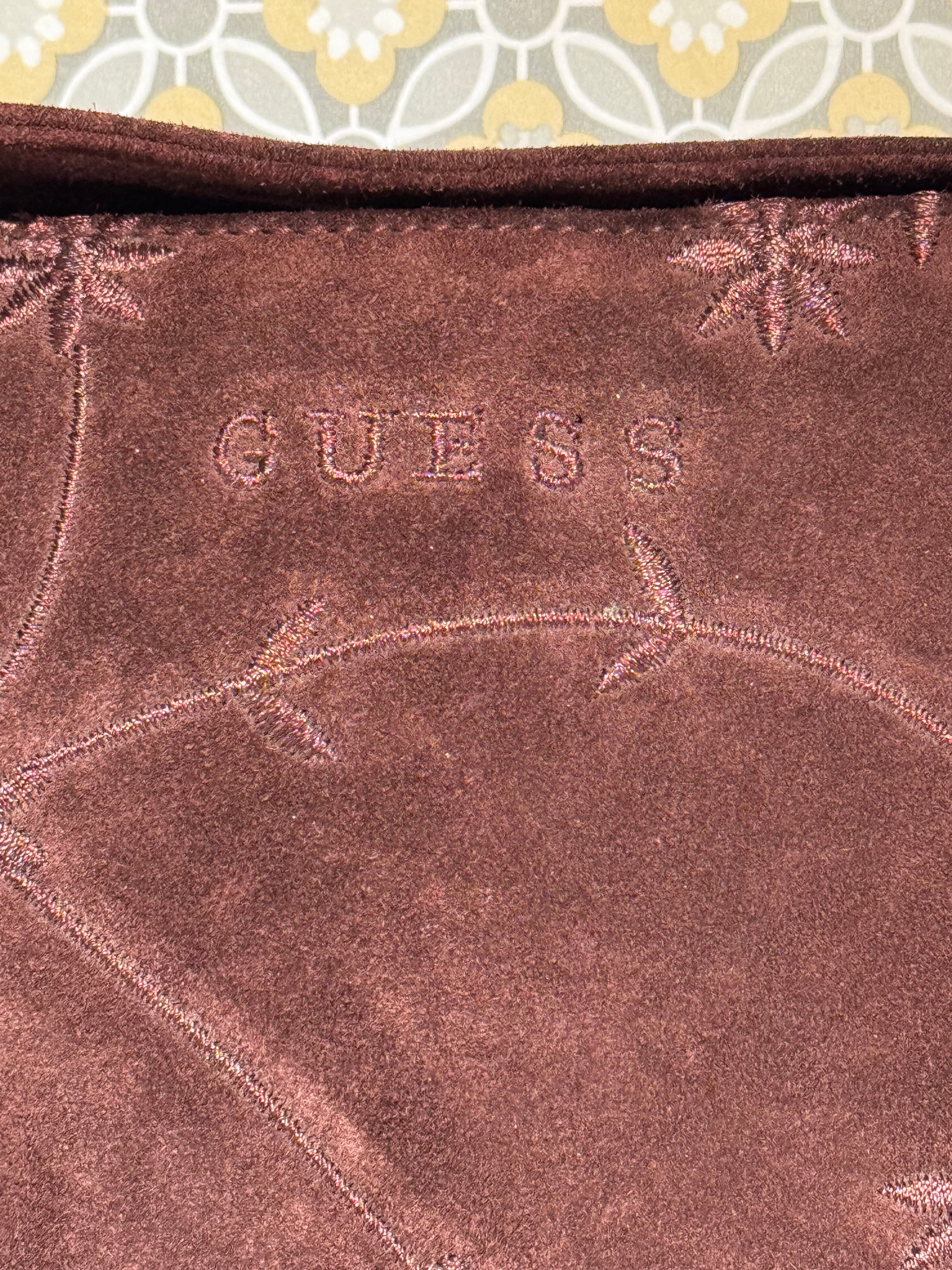 PLUM/PRUNE COLOUR GUESS HANDBAG - Consigned with VARDO Vintage & Valuables vvvardo.ca