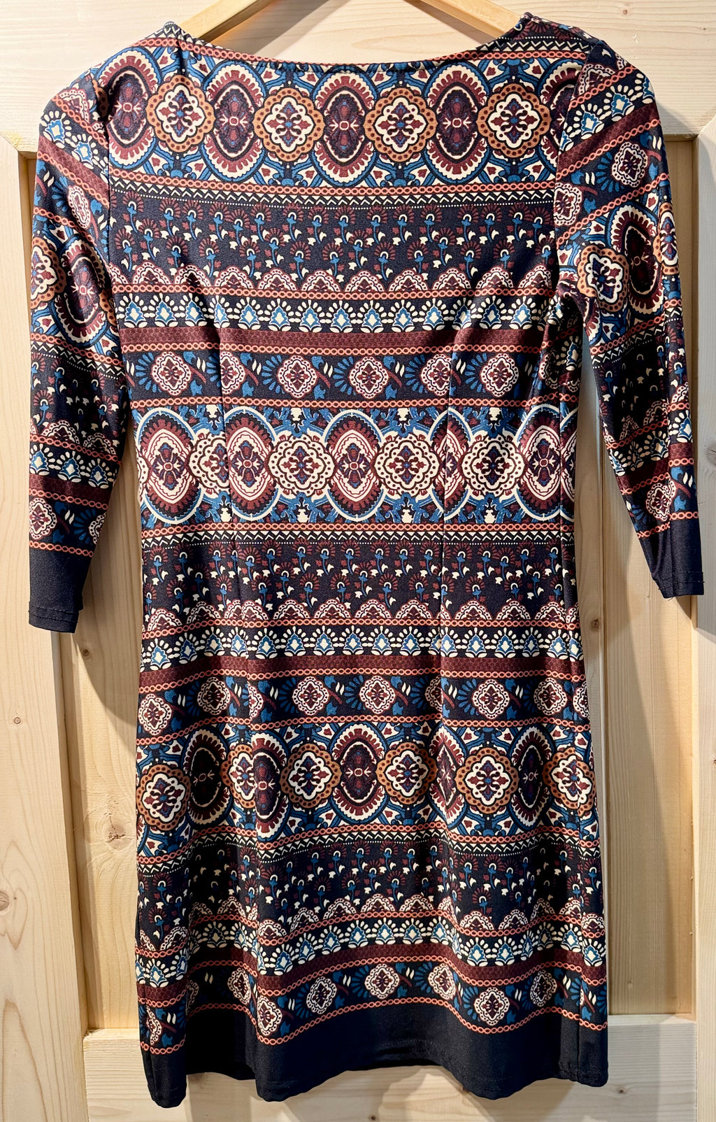 ATMOSPHERE 3/4 SLEEVE DRESS- Consigned with VARDO Vintage & Valuables vvvardo.ca