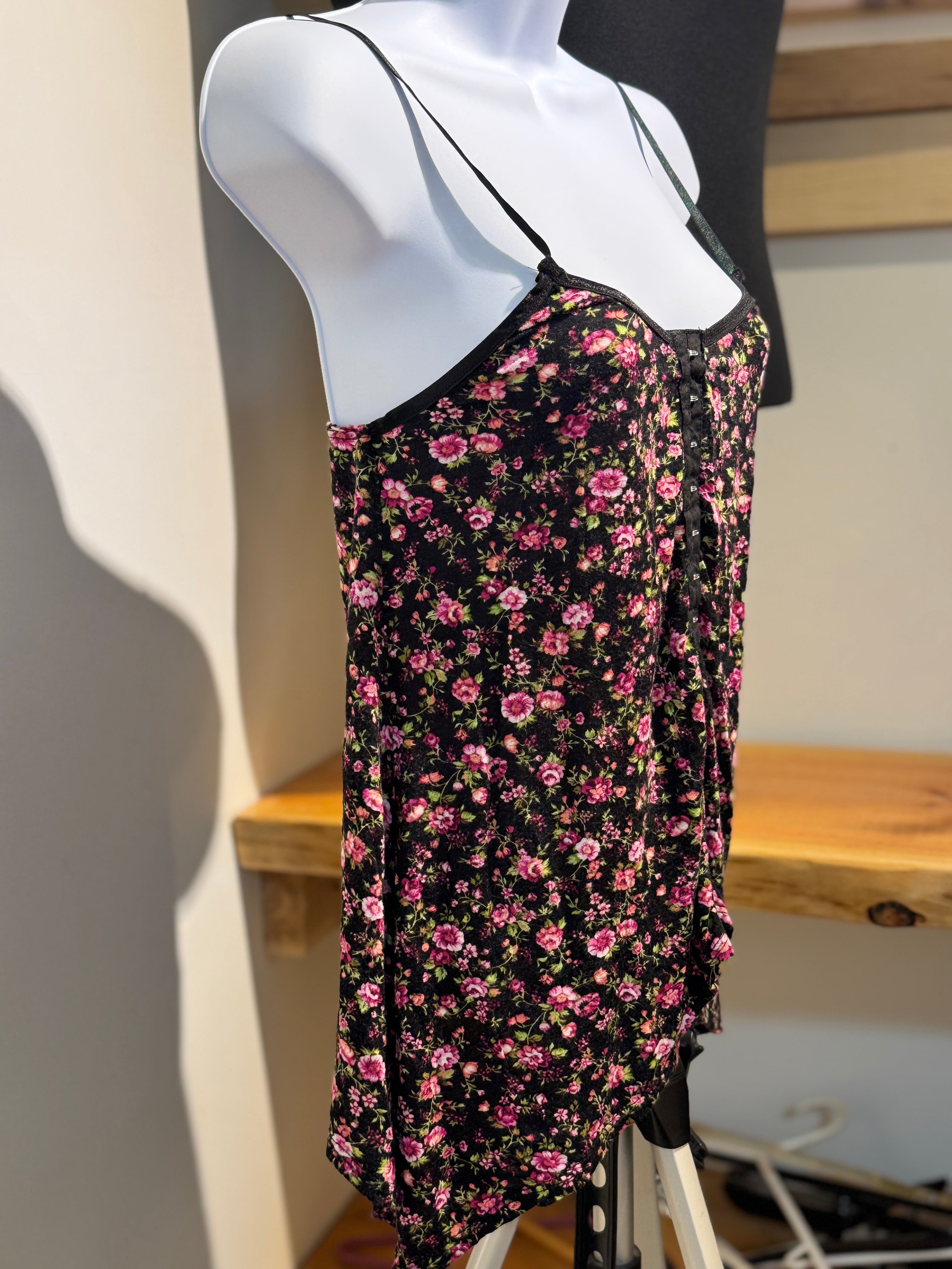 UK2LA Rayon spaghetti strap top- Consigned with VARDO Vintage & Valuables vvvardo.ca