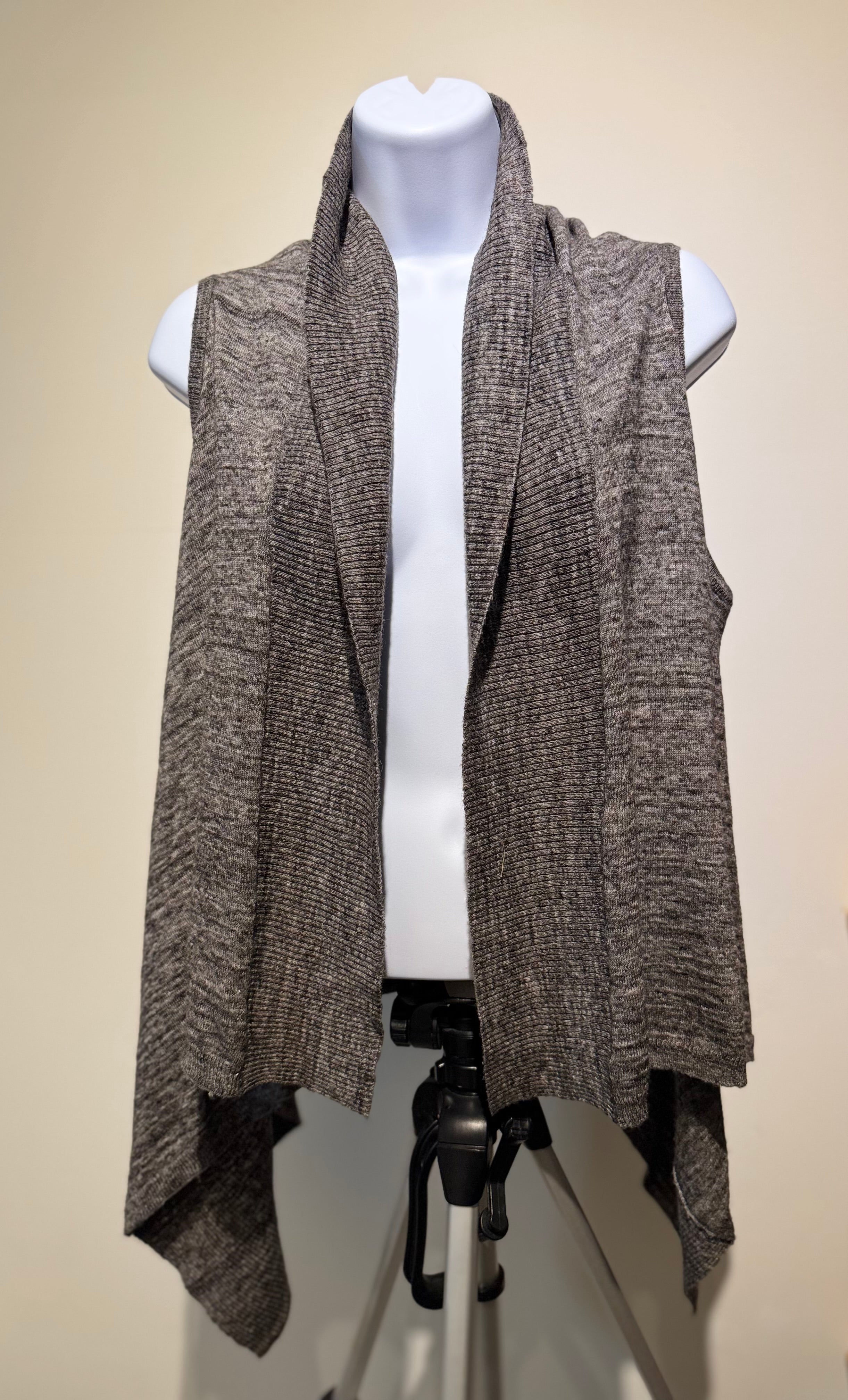 GAP Alpaca Wool Waterfall Sweater Vest- Consigned with VARDO Vintage & Valuables vvvardo.ca