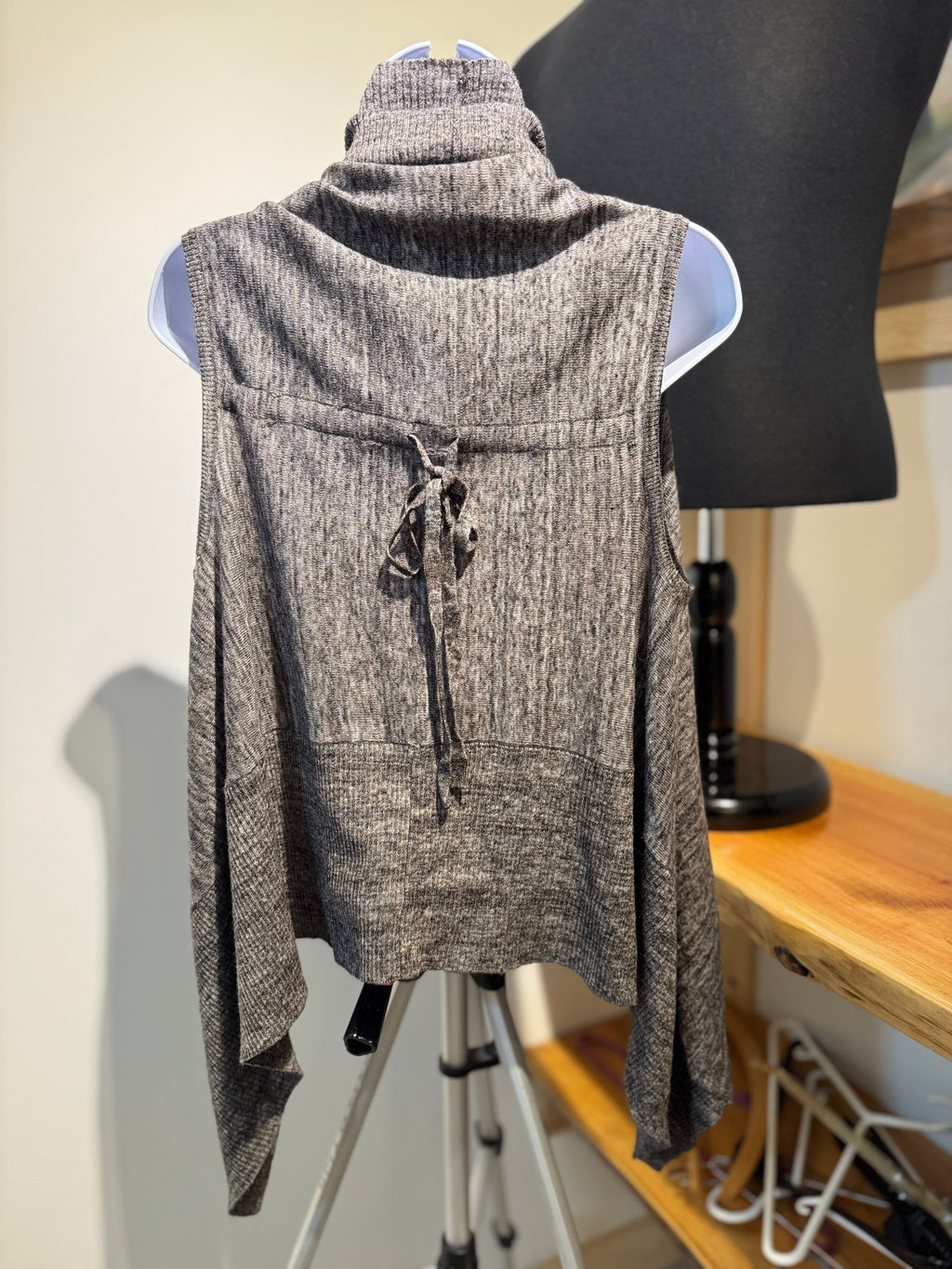 GAP Alpaca Wool Waterfall Sweater Vest- Consigned with VARDO Vintage & Valuables vvvardo.ca