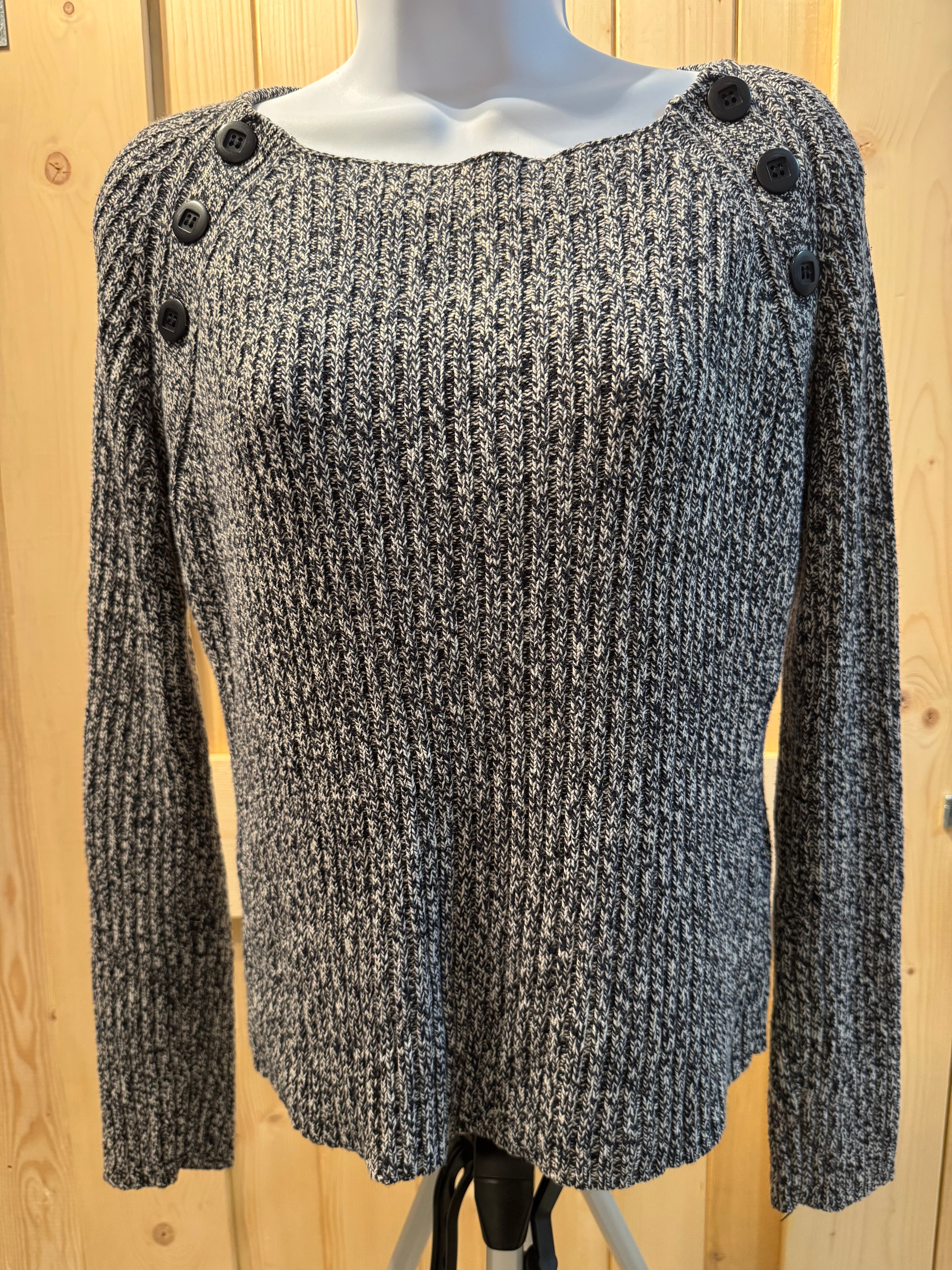 FASHION ESSENTIALS SWEATER- Consigned with VARDO Vintage & Valuables vvvardo.ca