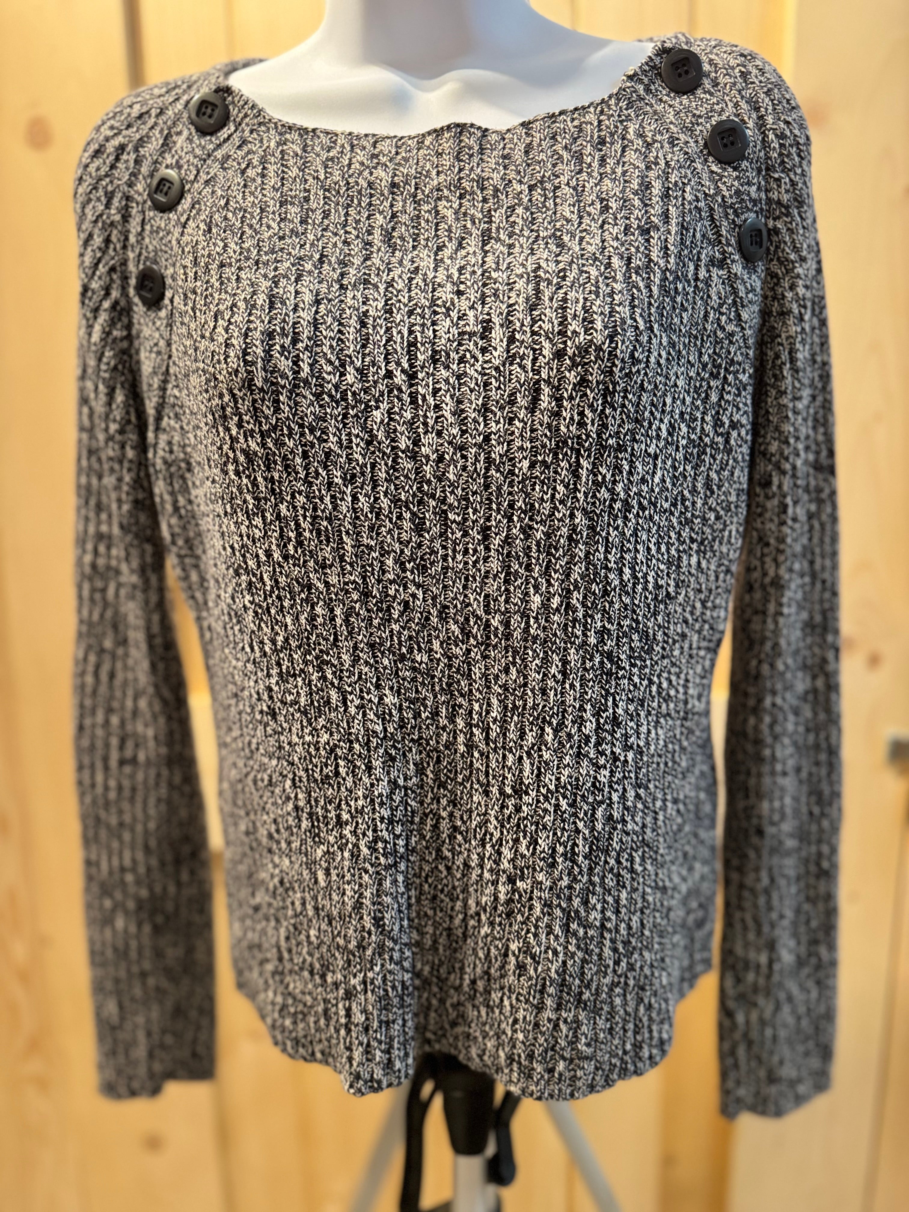 FASHION ESSENTIALS SWEATER- Consigned with VARDO Vintage & Valuables vvvardo.ca