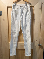 SWS CALI ultra high rise skinny white jeans - Consigned with VARDO Vintage & Valuables vvvardo.ca