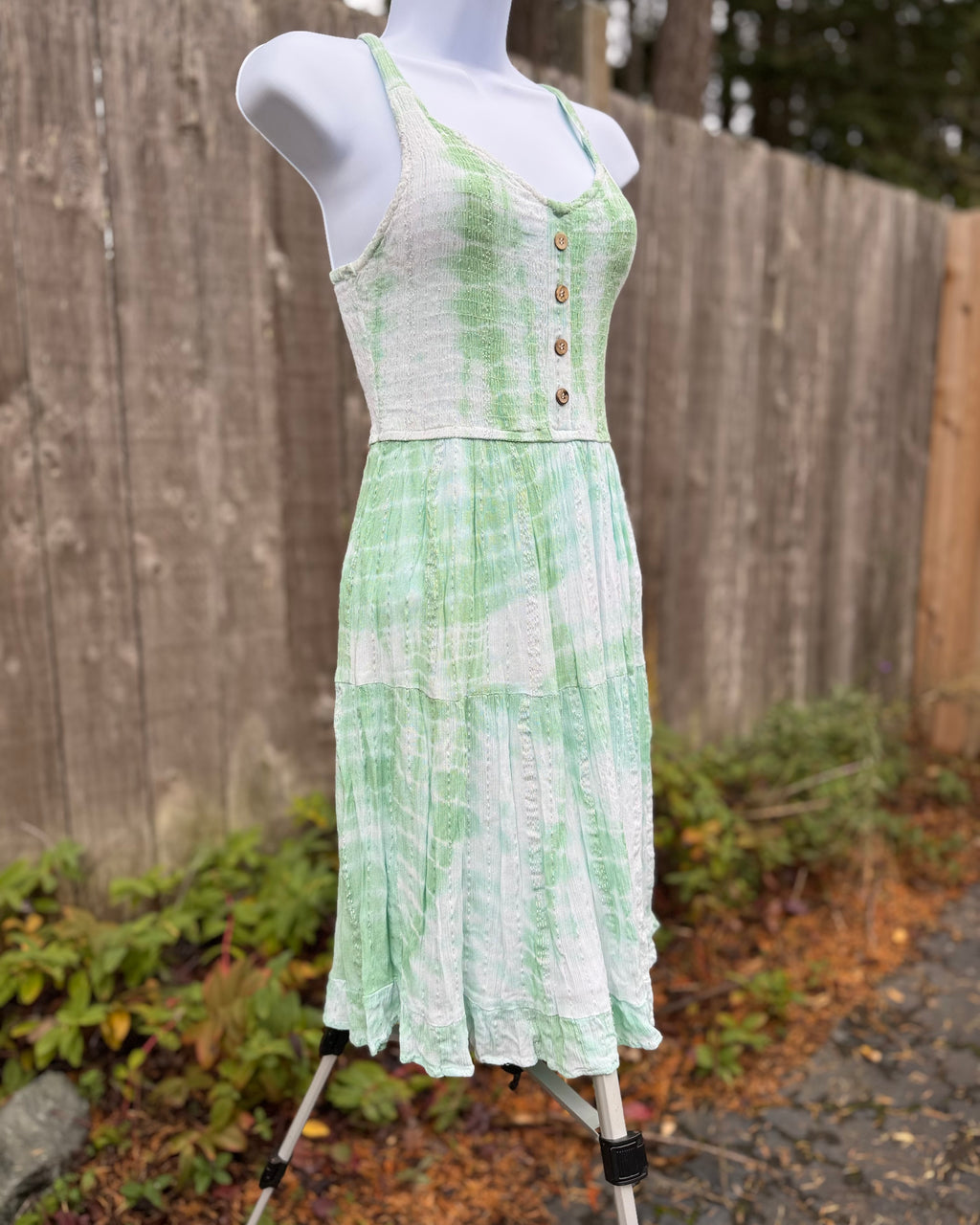 JAPNA RAYON DRESS- Consigned with VARDO Vintage & Valuables vvvardo.ca