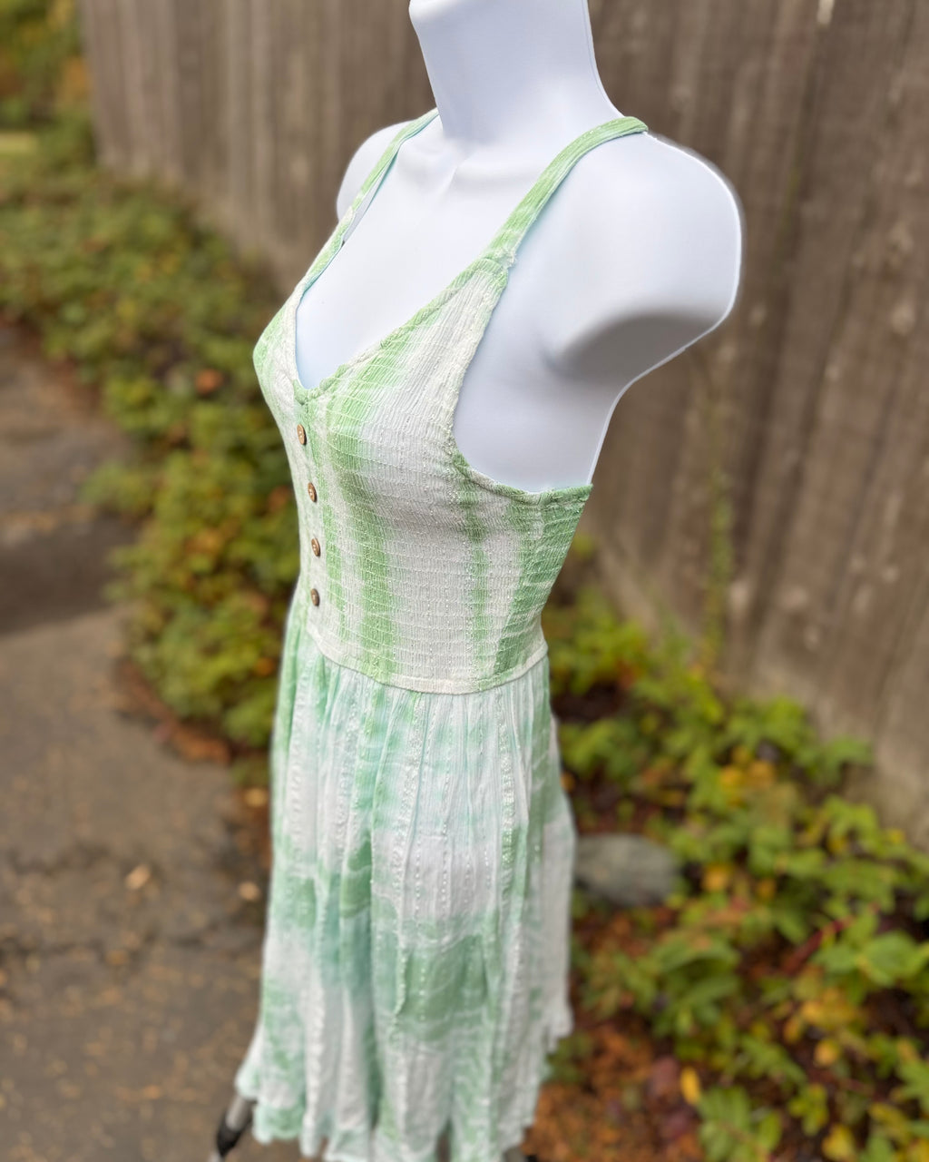 JAPNA RAYON DRESS- Consigned with VARDO Vintage & Valuables vvvardo.ca