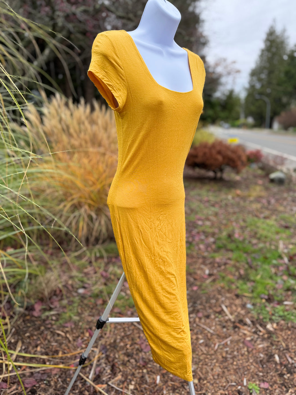 AMERICAN DREAM RAYON DRESS- Consigned with VARDO Vintage & Valuables vvvardo.ca