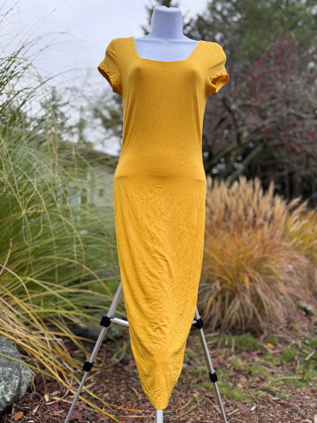 AMERICAN DREAM RAYON DRESS- Consigned with VARDO Vintage & Valuables vvvardo.ca