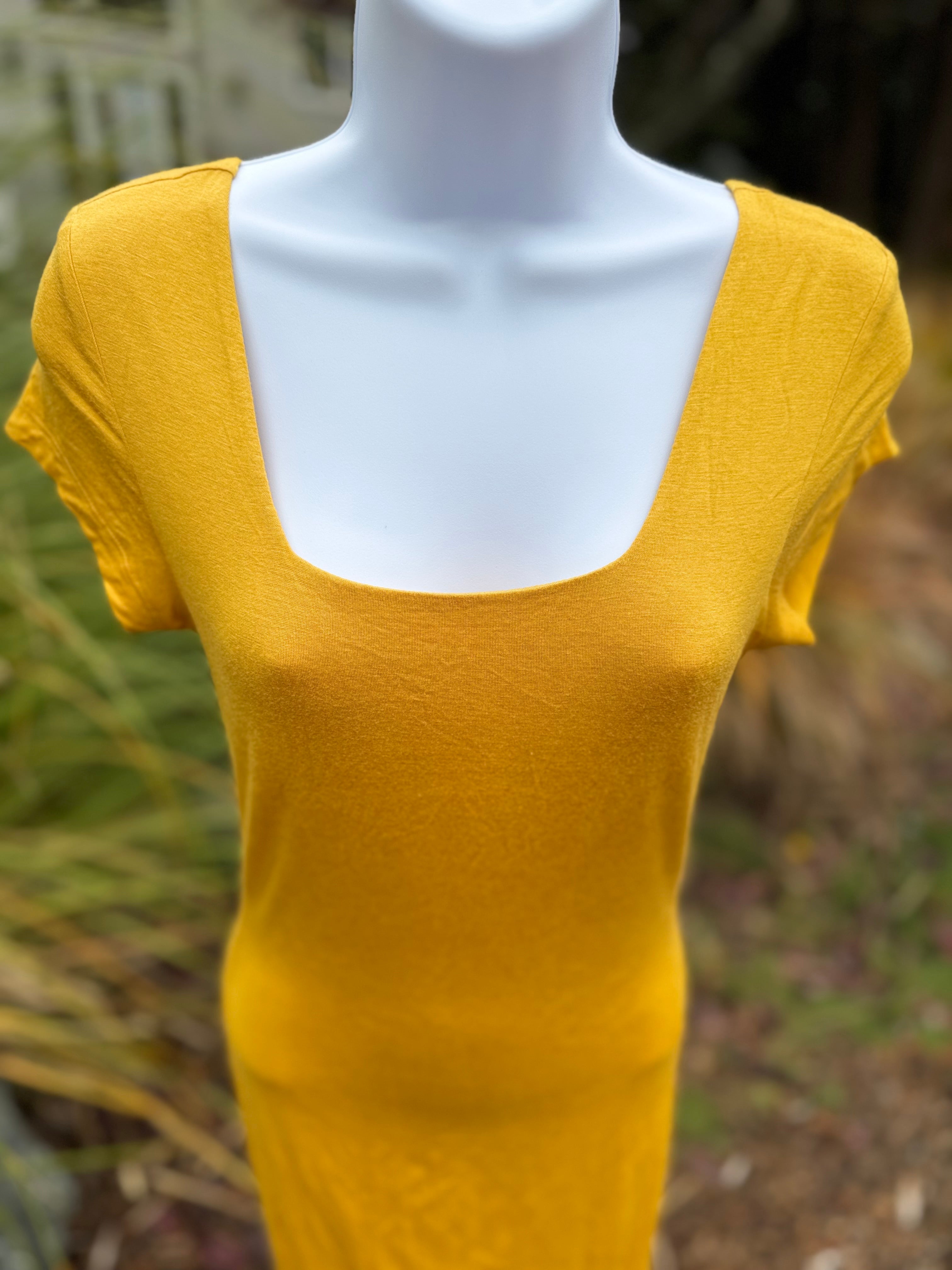 AMERICAN DREAM RAYON DRESS- Consigned with VARDO Vintage & Valuables vvvardo.ca