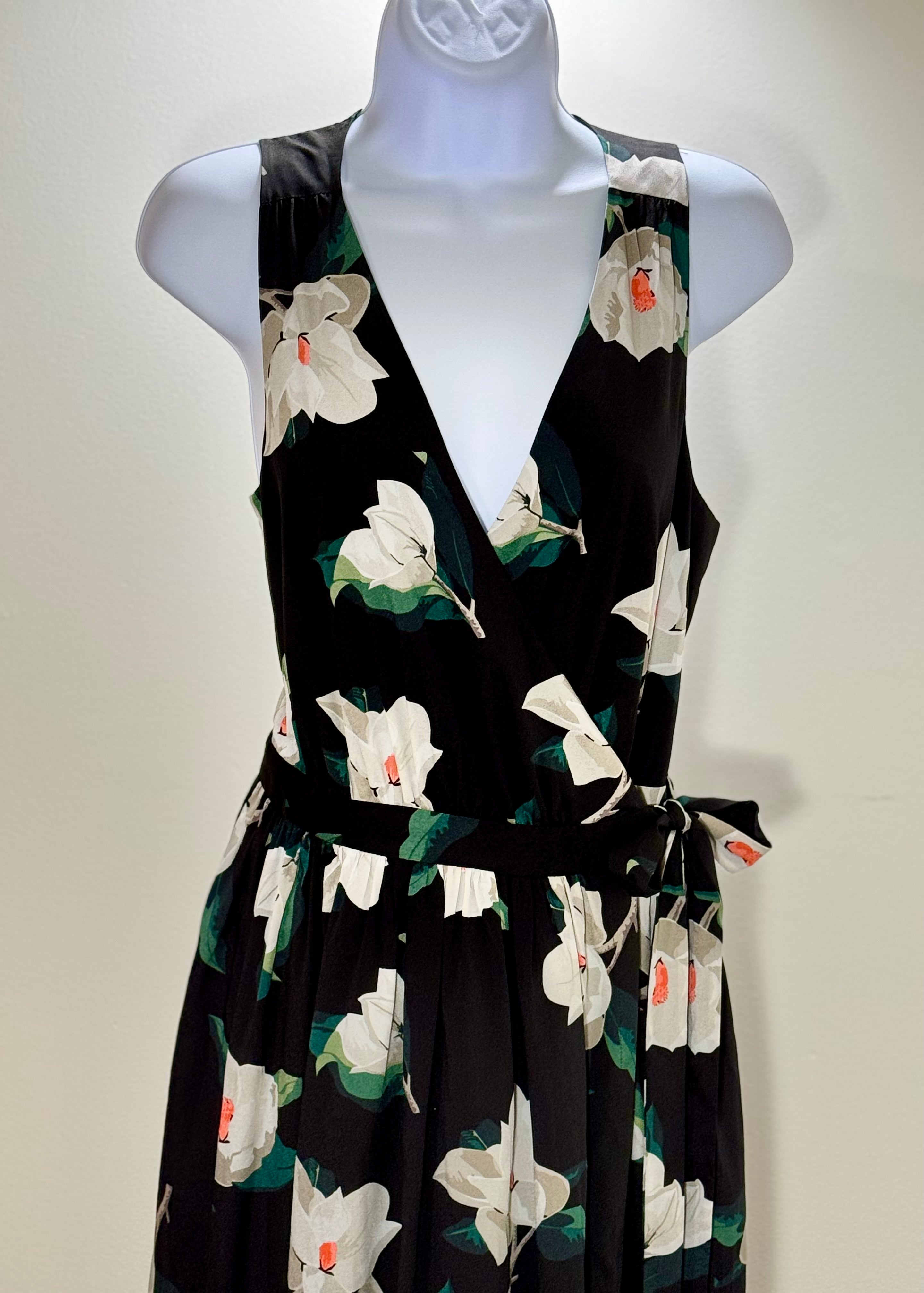 BANANA REPUBLIC WRAP DRESS- Consigned with VARDO Vintage & Valuables vvvardo.ca