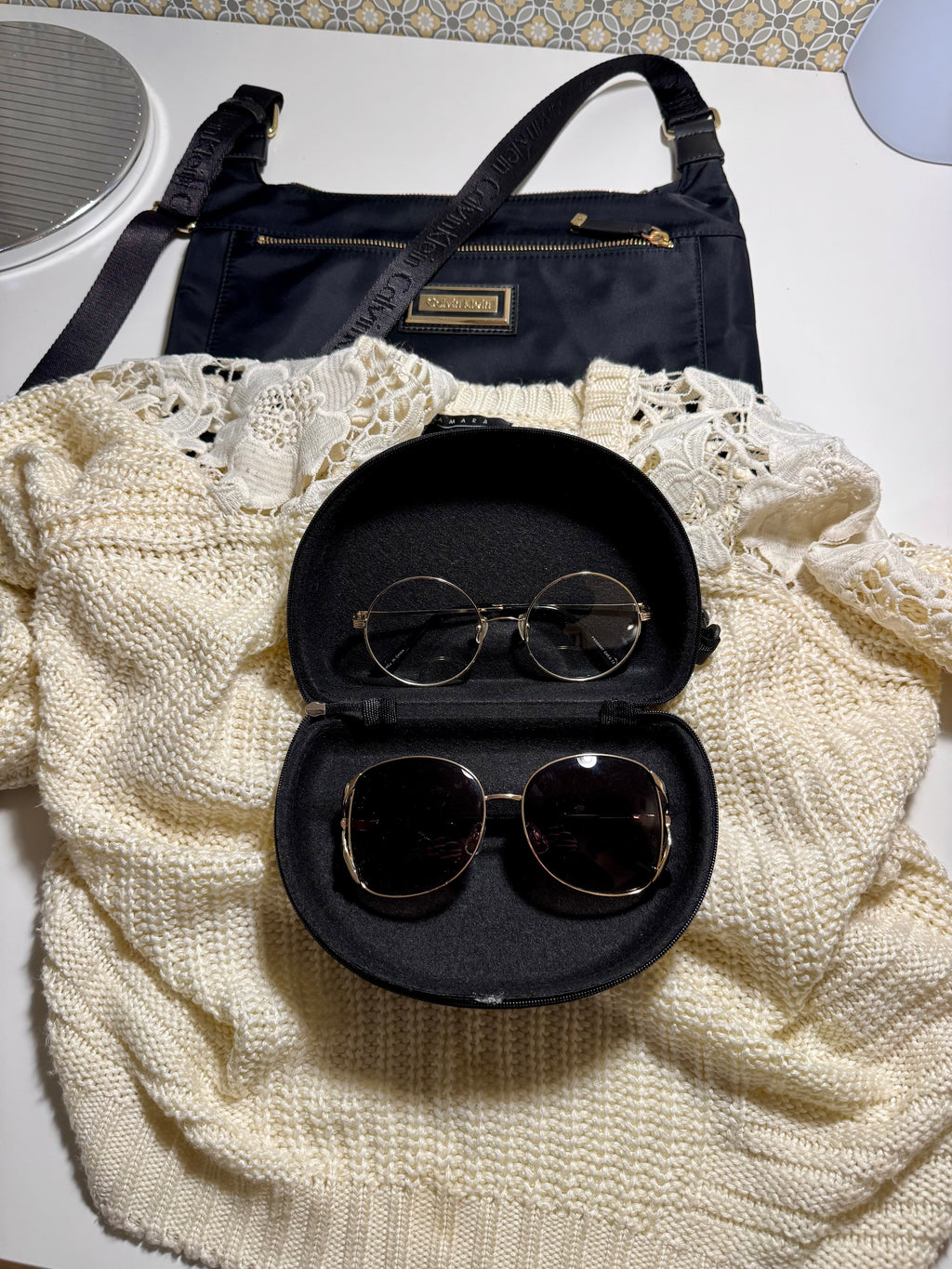 RETRO OVERSIZED SUNGLASSES - Consigned with VARDO Vintage & Valuables vvvardo.ca