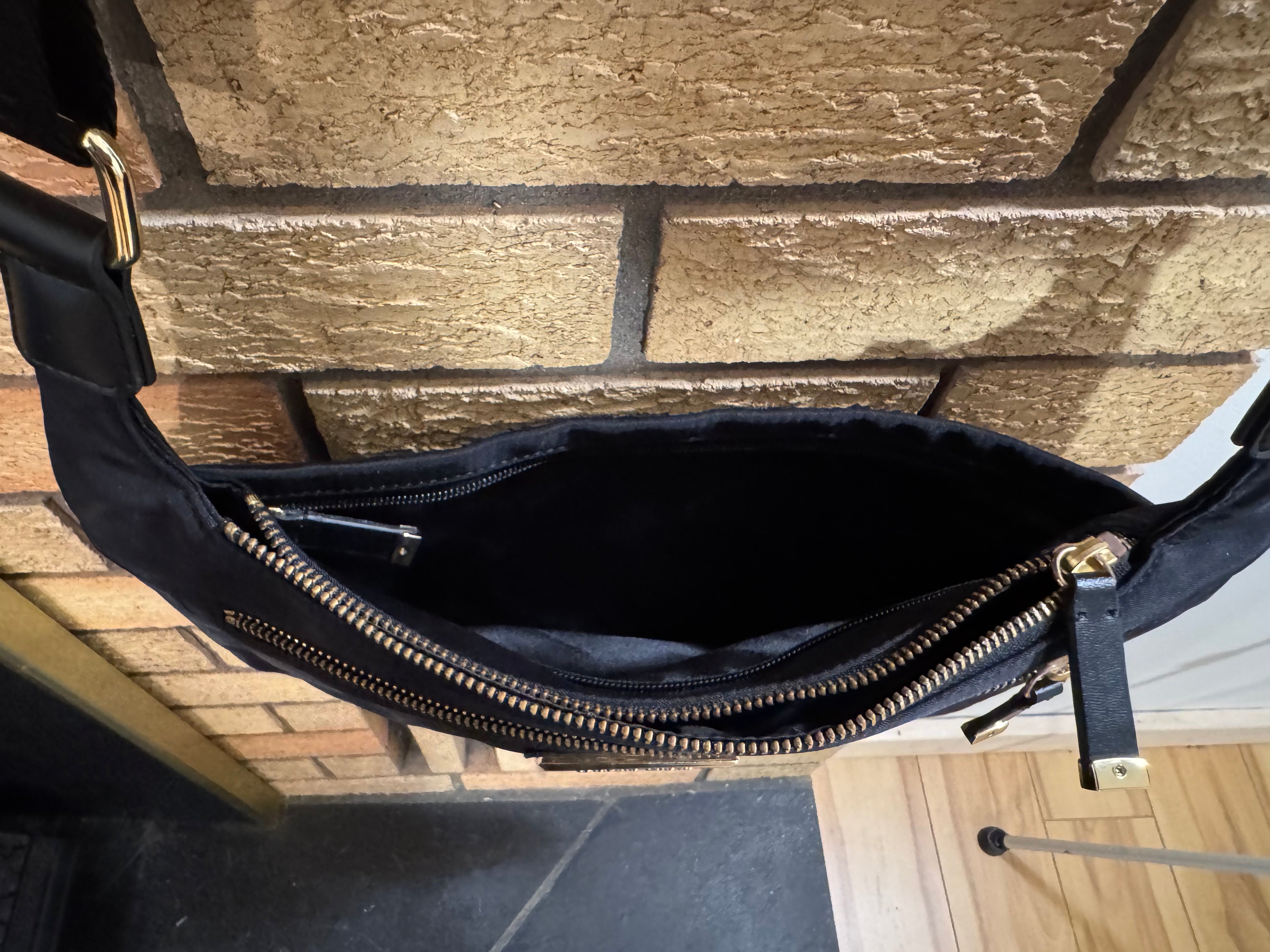 BLACK & GOLD CALVIN KLEIN HANDBAG - Consigned with VARDO Vintage & Valuables vvvardo.ca