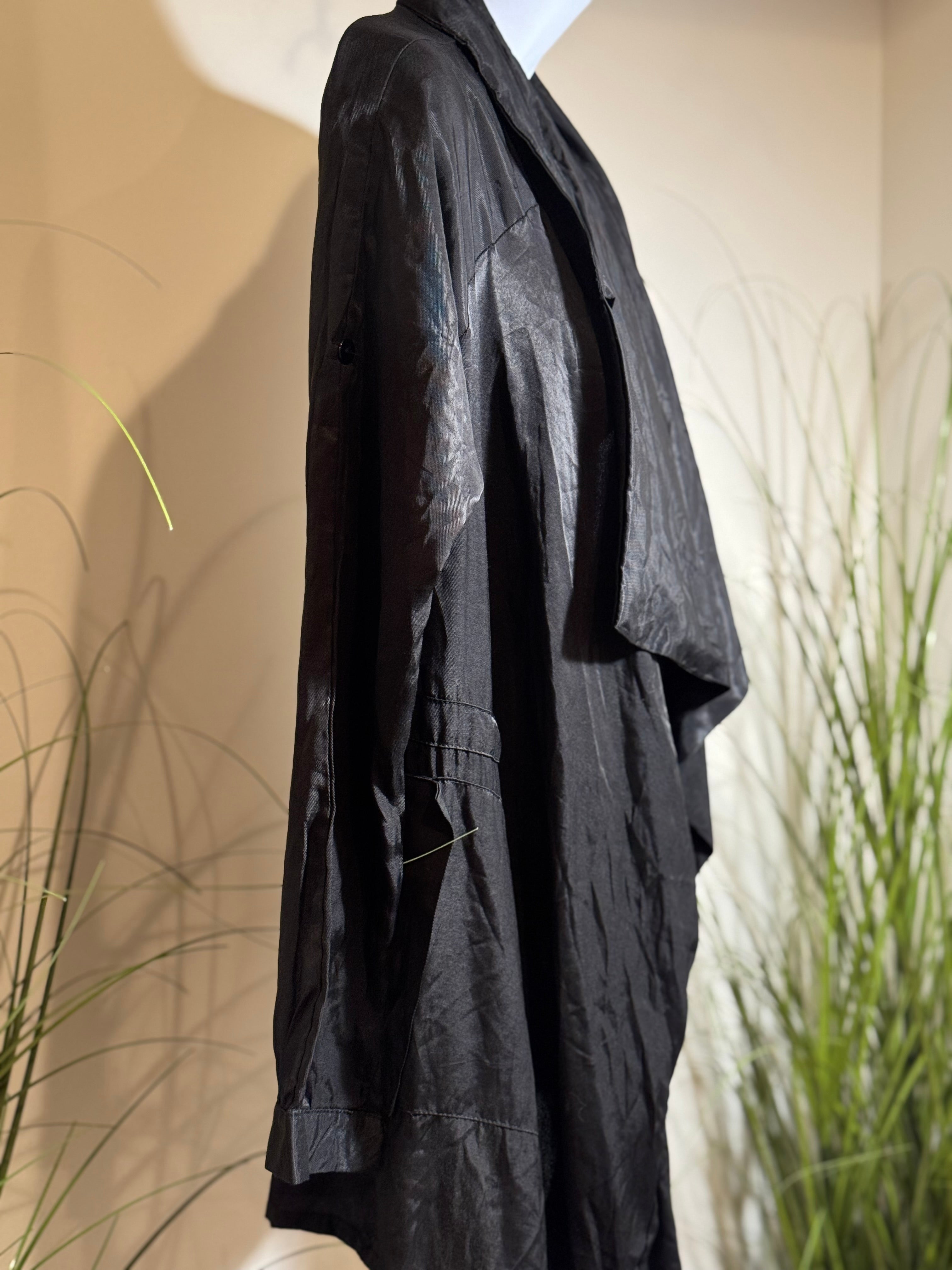 Black silky light weight open jacket - Consigned with VARDO Vintage & Valuables vvvardo.ca