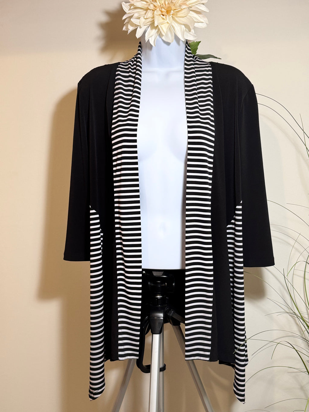 SOFT WORKS CARDIGAN