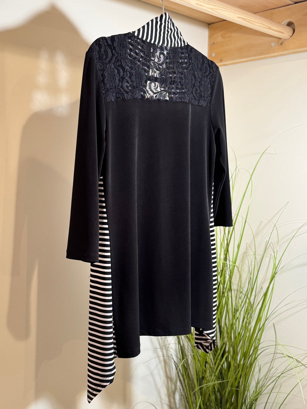 SOFT WORKS CARDIGAN