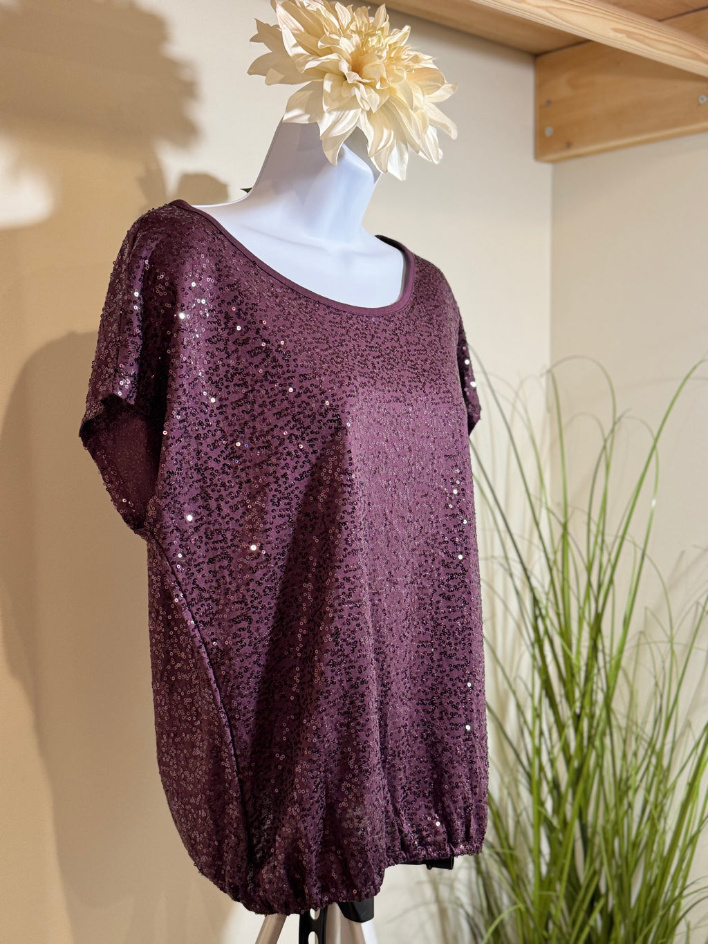 KISMET PURPLE SEQUIN TOP - Consigned with VARDO Vintage & Valuables vvvardo.ca