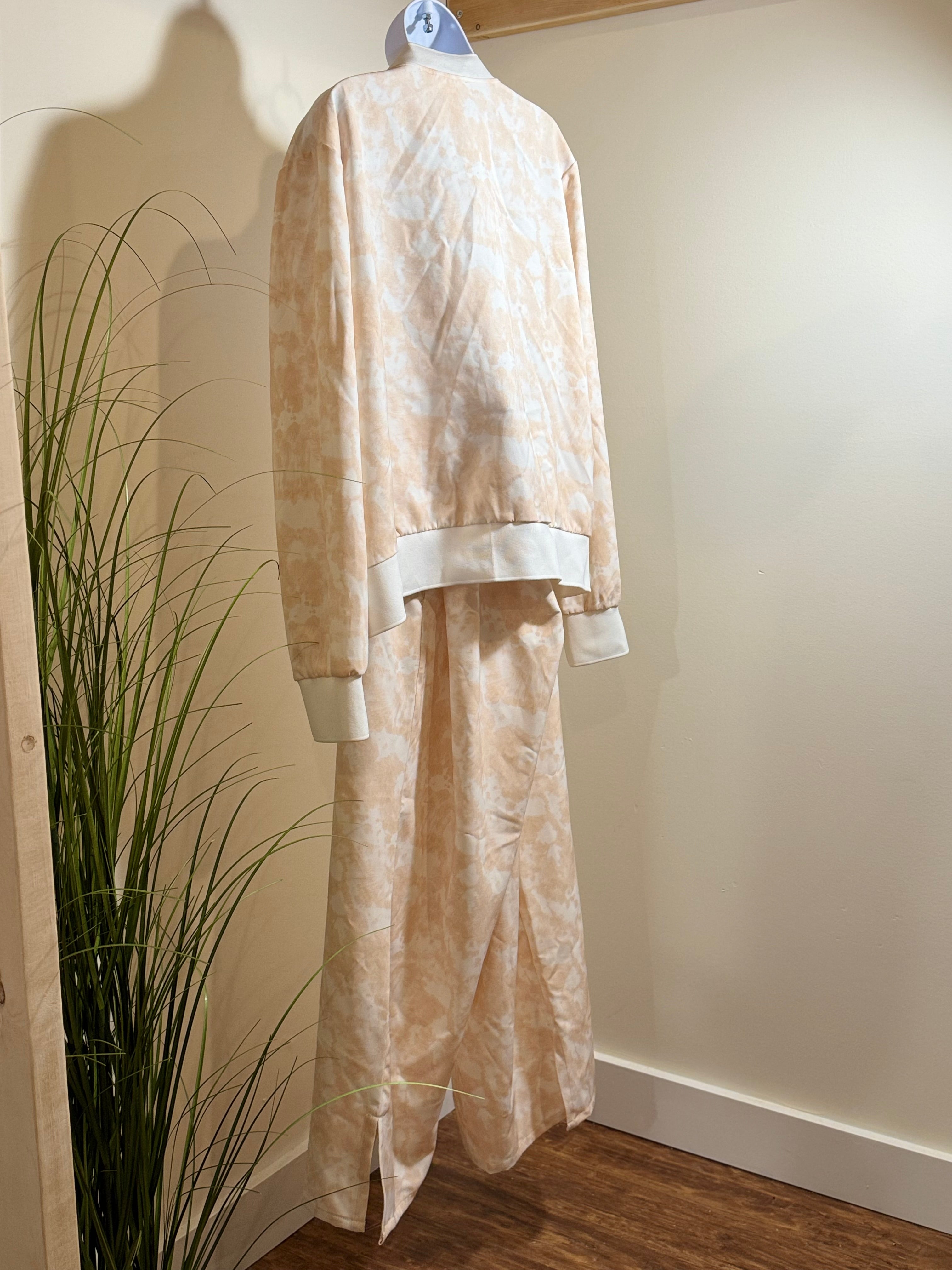 LAURIER & CO. leisure tracksuit - Consigned with VARDO Vintage & Valuables vvvardo.ca