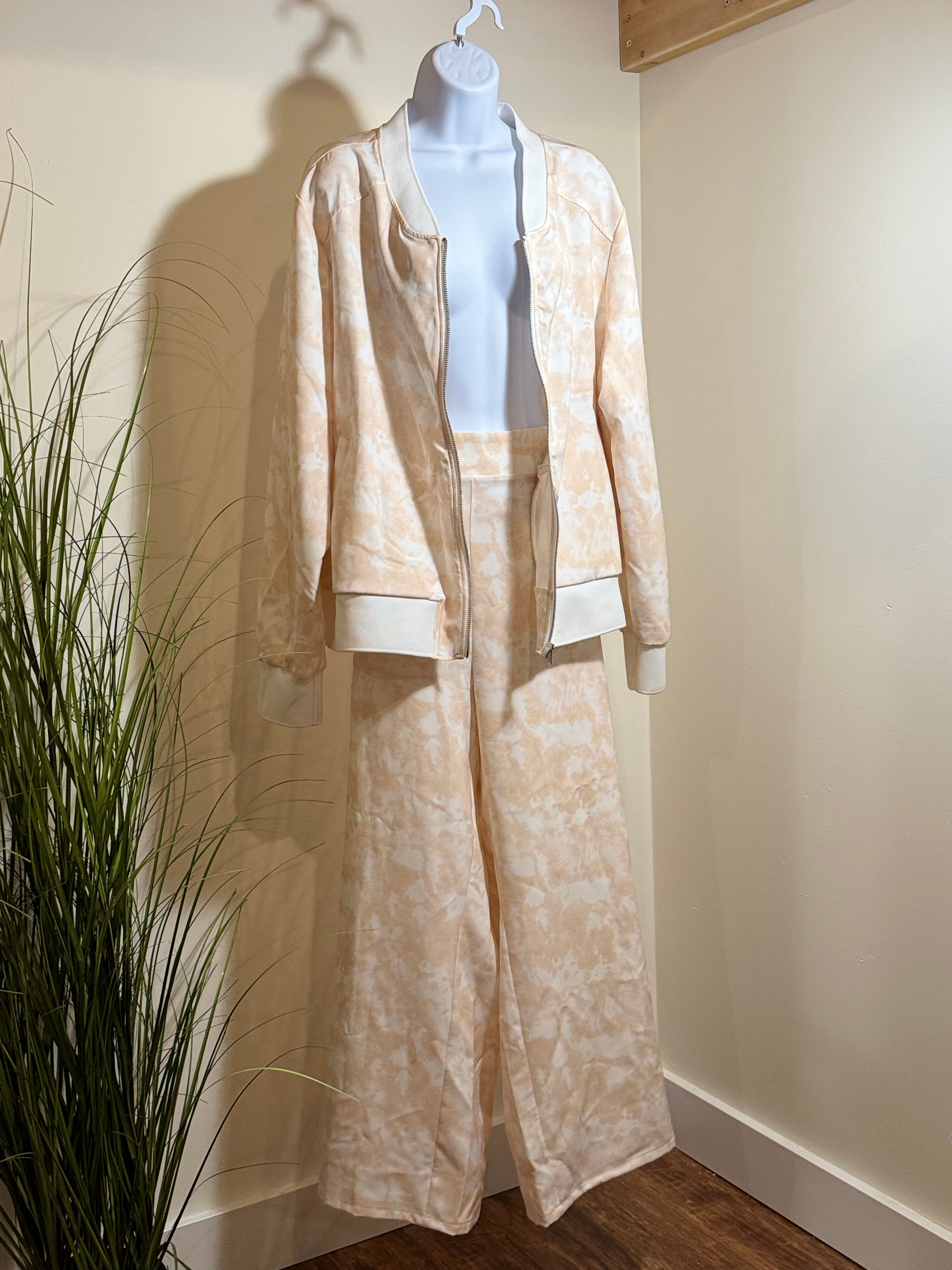 LAURIER & CO. leisure tracksuit - Consigned with VARDO Vintage & Valuables vvvardo.ca