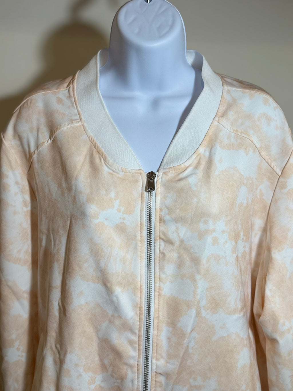 LAURIER & CO. leisure tracksuit - Consigned with VARDO Vintage & Valuables vvvardo.ca