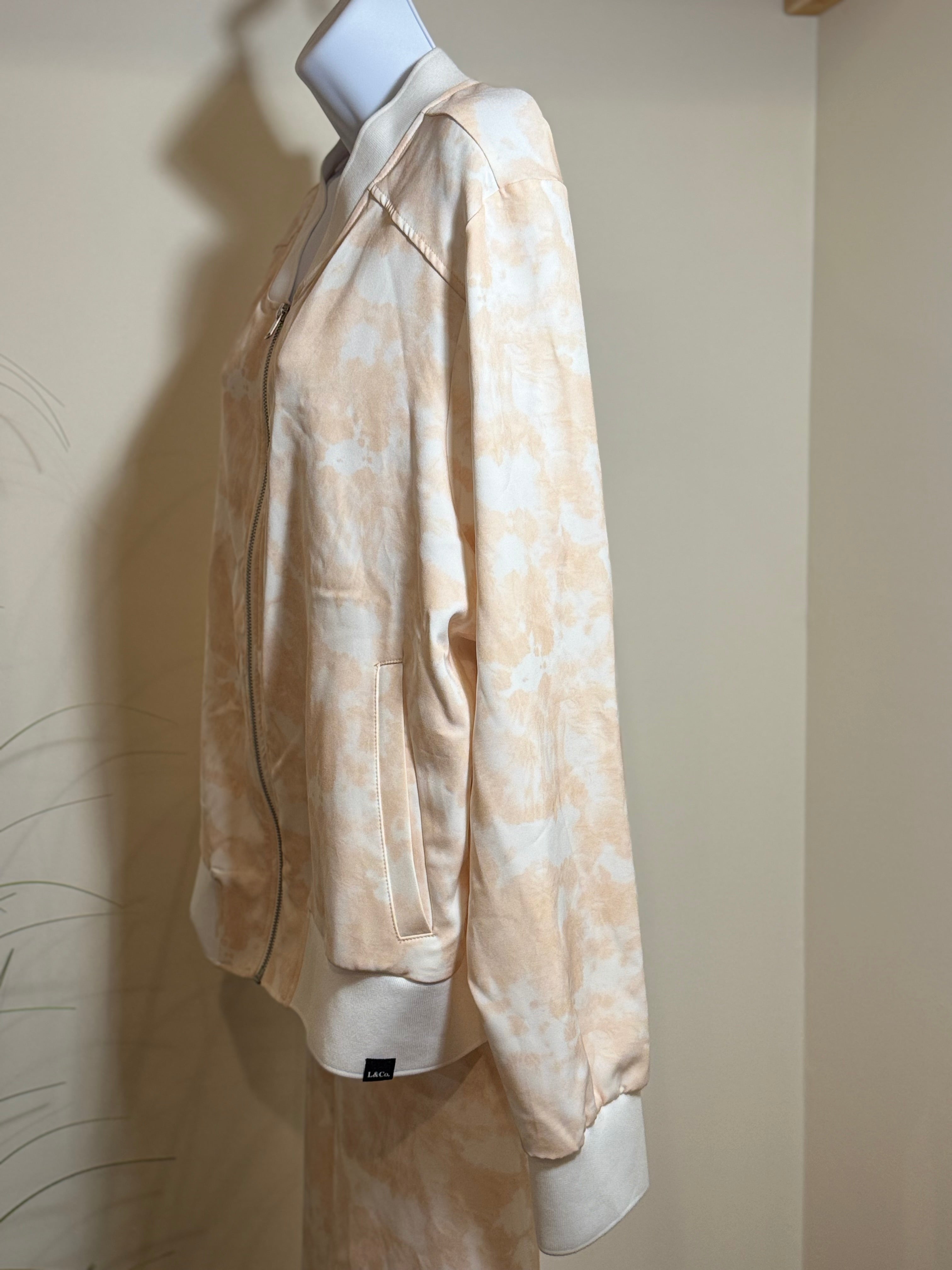 LAURIER & CO. leisure tracksuit - Consigned with VARDO Vintage & Valuables vvvardo.ca