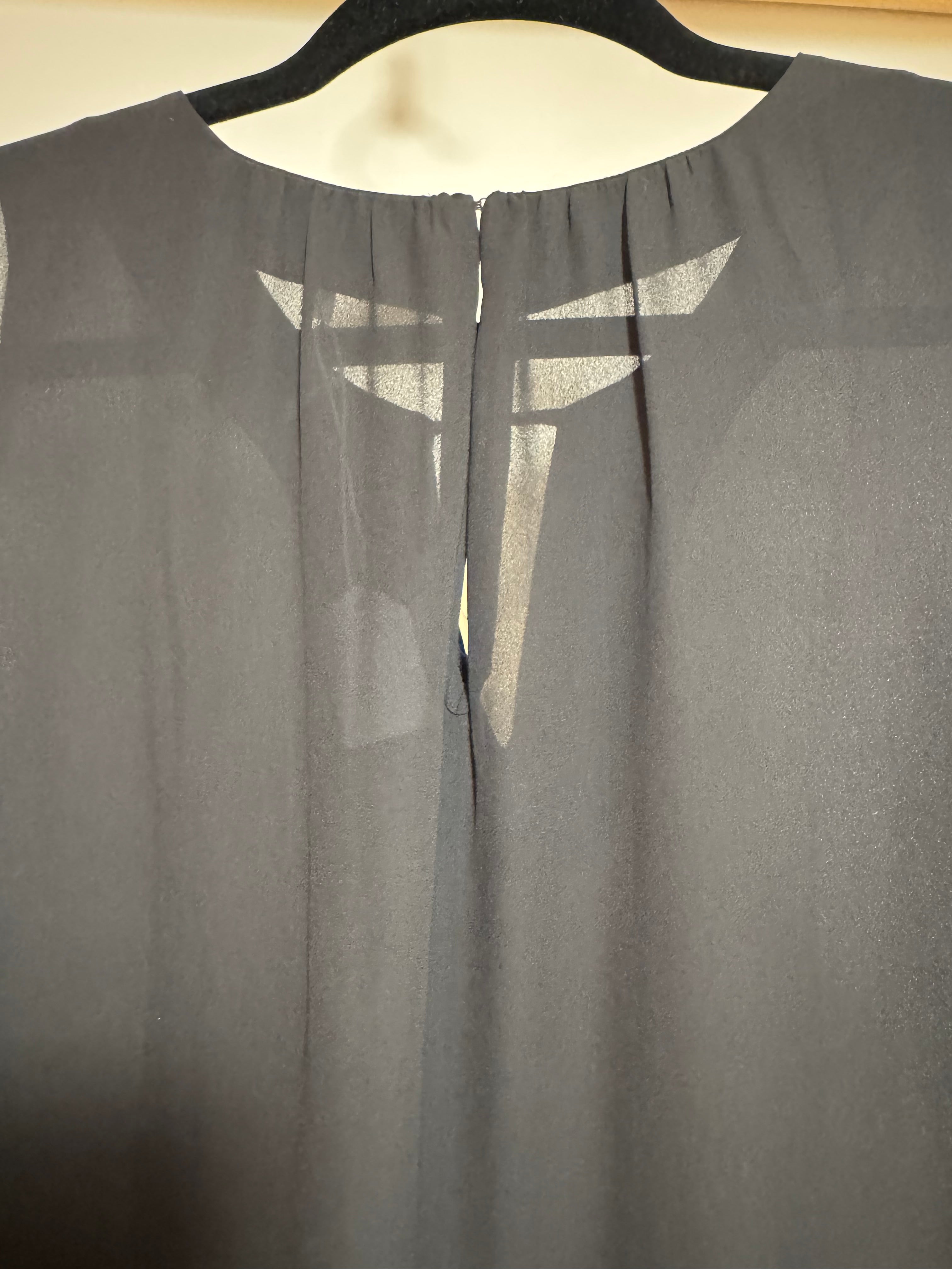 VIOLET & CLAIRE  SHEER  sleeveless BLOUSE - Consigned with VARDO Vintage & Valuables vvvardo.ca (Copy)