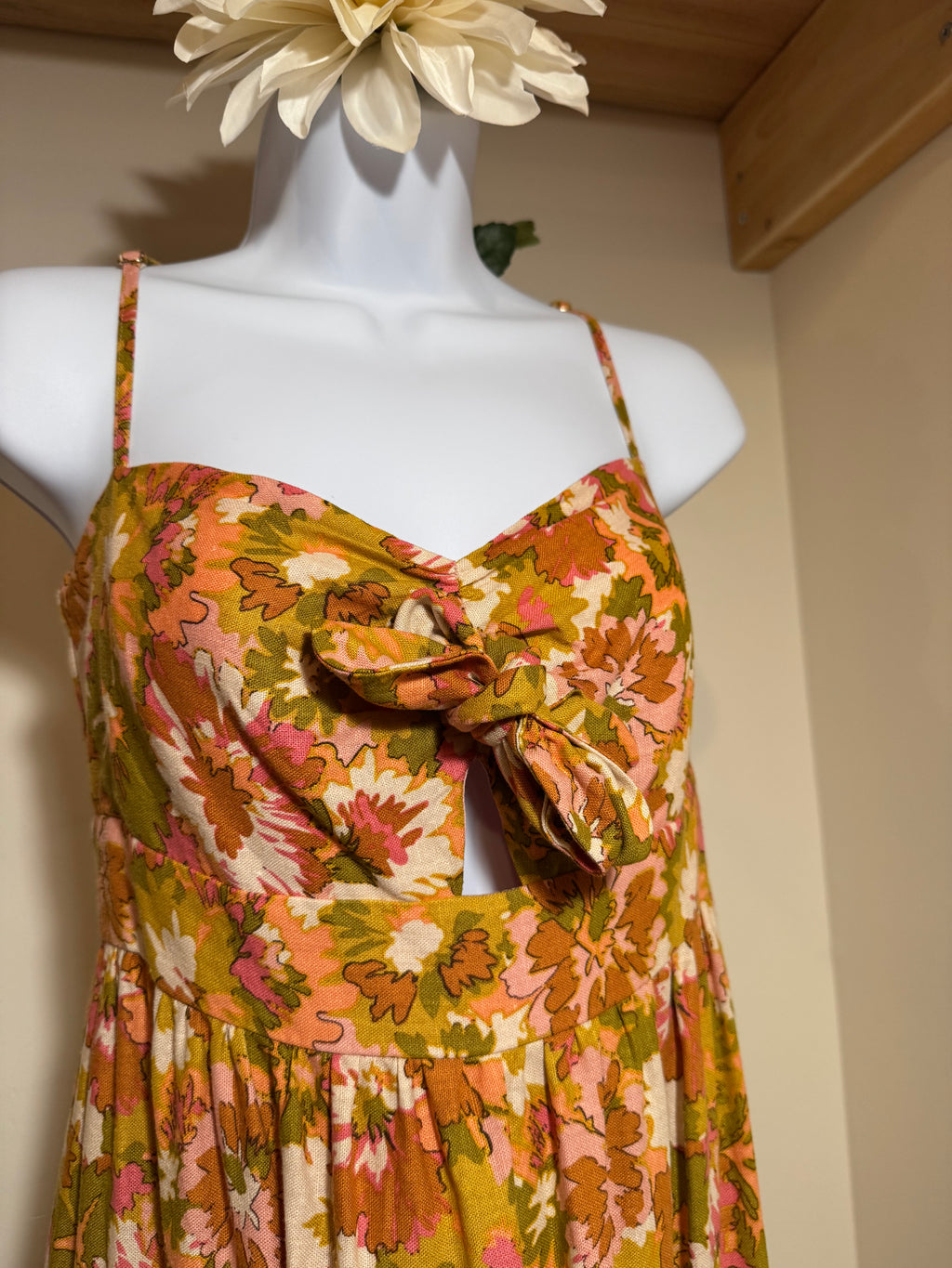 HOUSE OF HARLOW 1960 Dress - Consigned with VARDO Vintage & Valuables vvvardo.ca