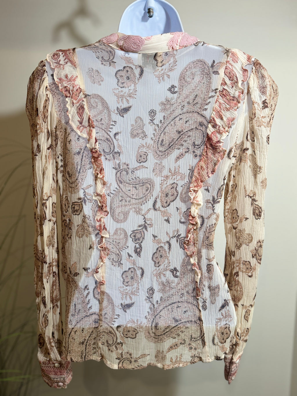 HEMANT & NANDITA RUFFLE BLOUSE WITH EMBELLISHED COLLAR - Consigned with VARDO Vintage & Valuables vvvardo.ca