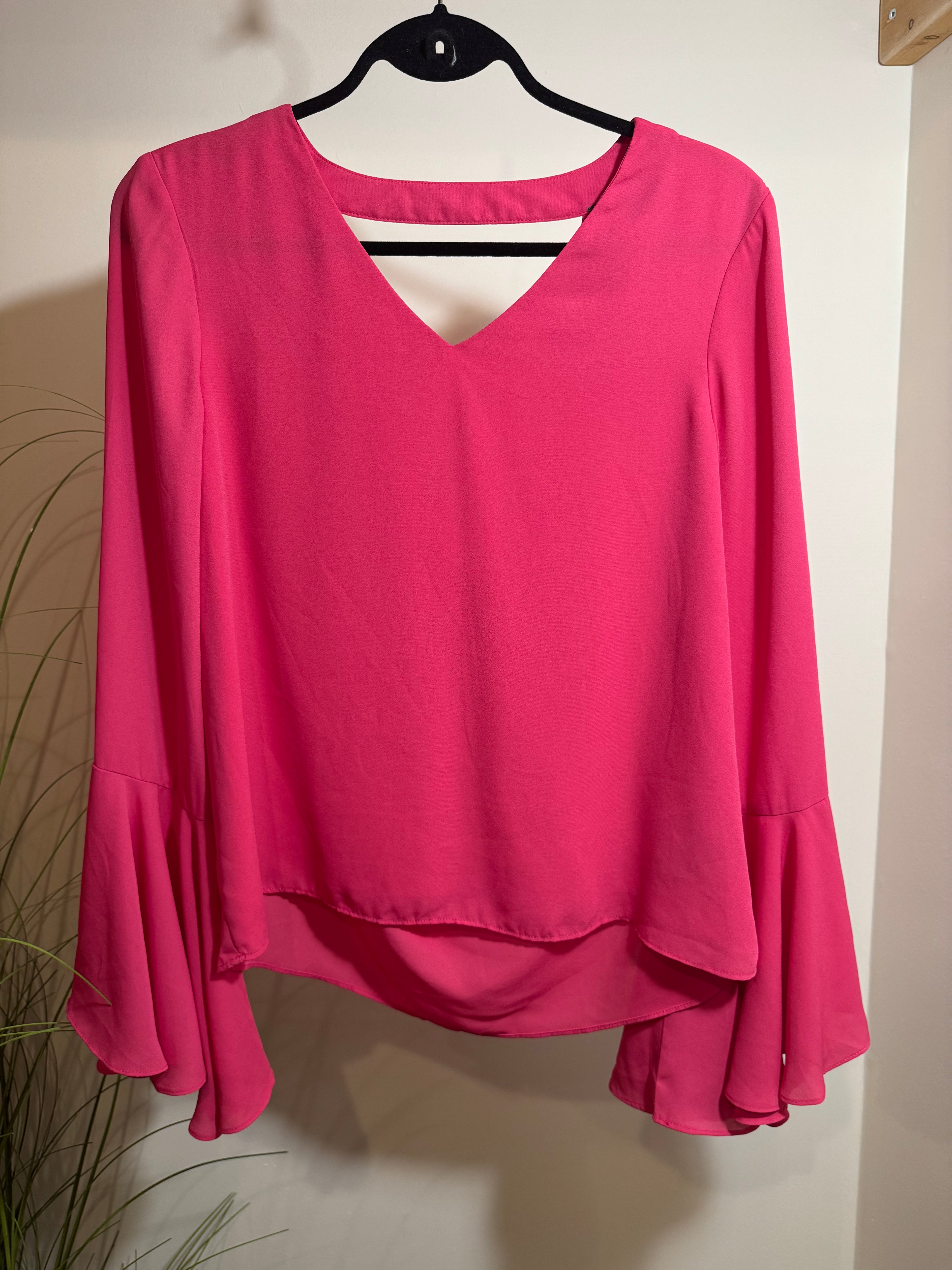 pink SUZY SHIER blouse with large ruffle FLOUNCY SLEEVES - Consigned with VARDO Vintage & Valuables vvvardo.ca