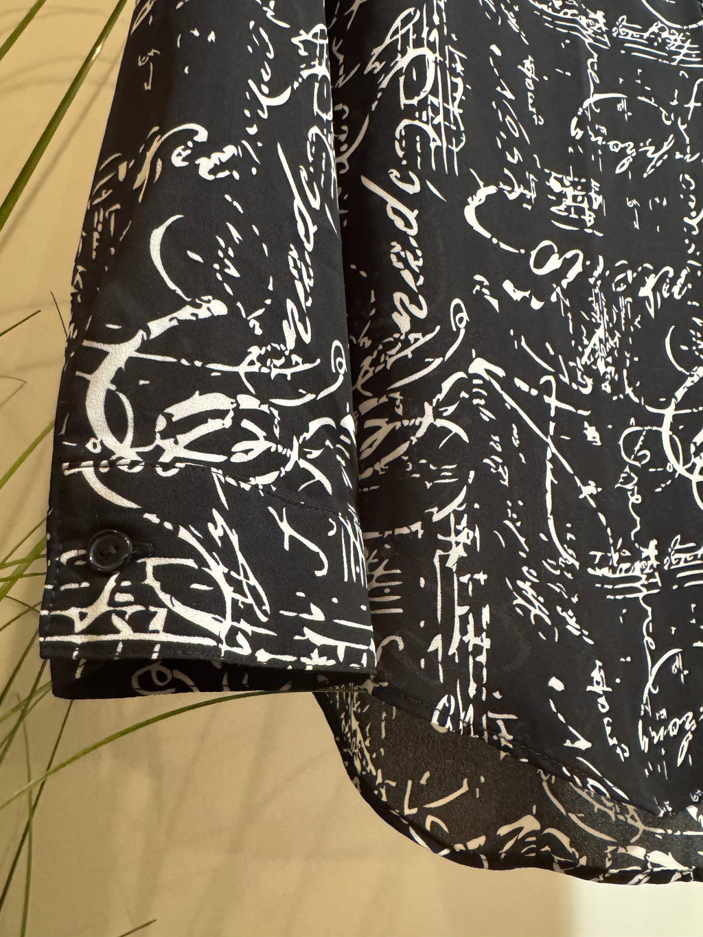 KISMET LONG SLEEVE BLOUSE - Consigned with VARDO Vintage & Valuables vvvardo.ca