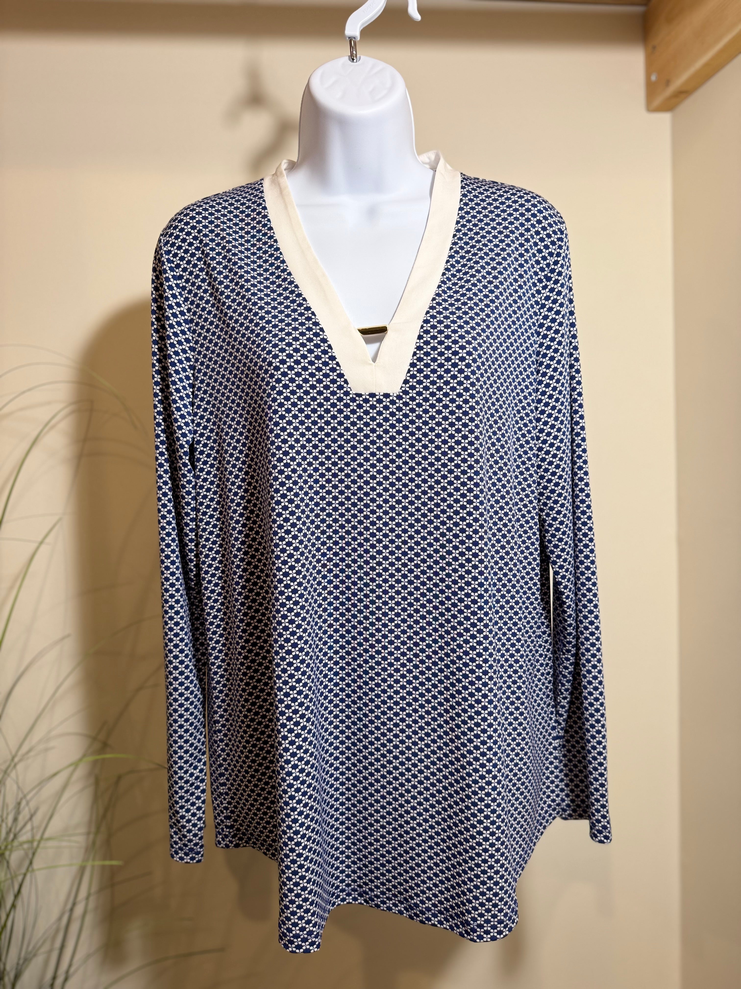 JONES LONG SLEEVE TUNIC TOP- Consigned with VARDO Vintage & Valuables vvvardo.ca