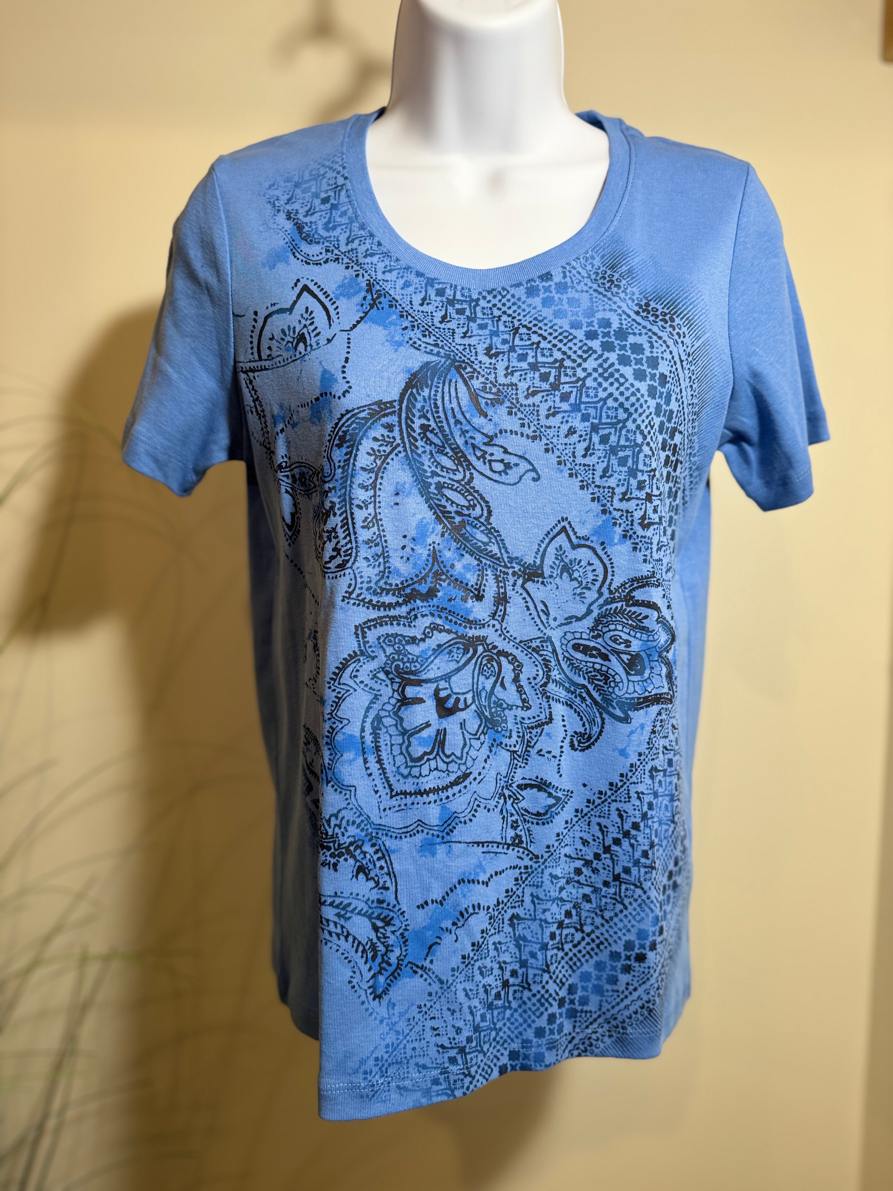 NORTHERN REFECTIONS PETITE T-SHIRT- Consigned with VARDO Vintage & Valuables vvvardo.ca