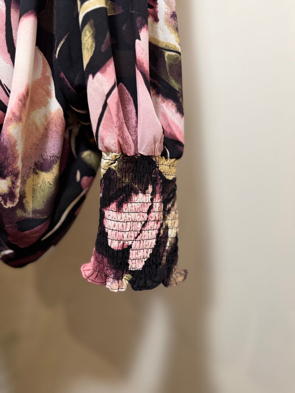 ZAC & RACHEL large print  BLOUSE- Consigned with VARDO Vintage & Valuables vvvardo.ca