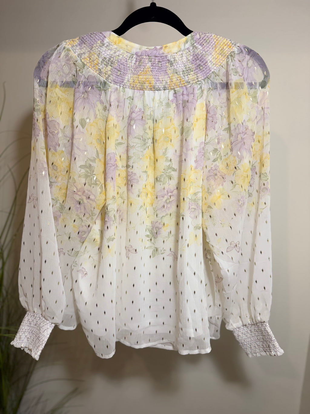 Autres Filles Elegant FLORAL BLOUSE- Consigned with VARDO Vintage & Valuables vvvardo.ca