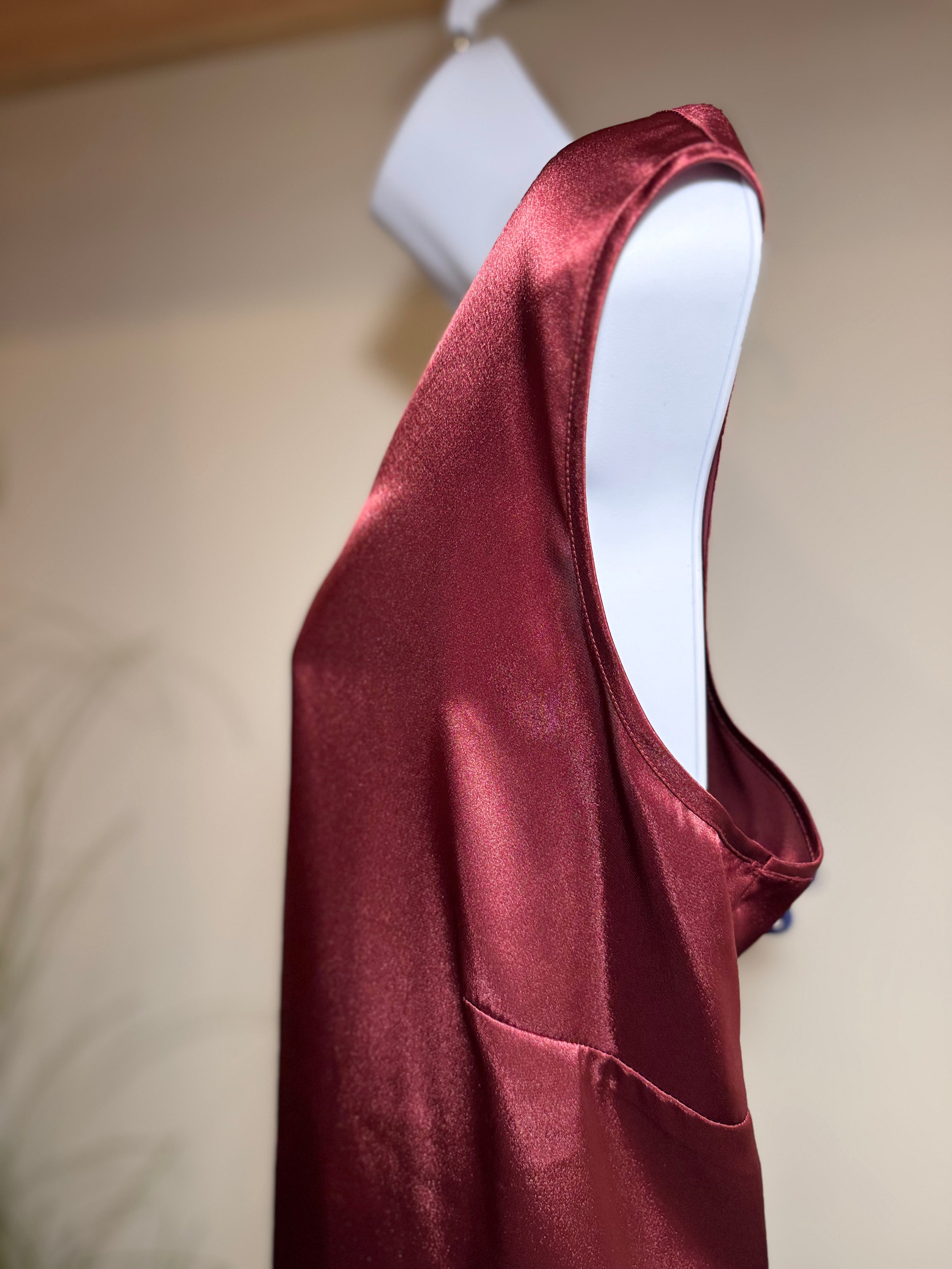 KALEIDOSCOPE BLOUSE & CAMISOLE SET - Consigned with VARDO Vintage & Valuables vvvardo.ca