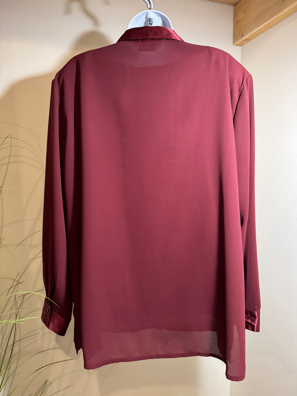 KALEIDOSCOPE BLOUSE & CAMISOLE SET - Consigned with VARDO Vintage & Valuables vvvardo.ca