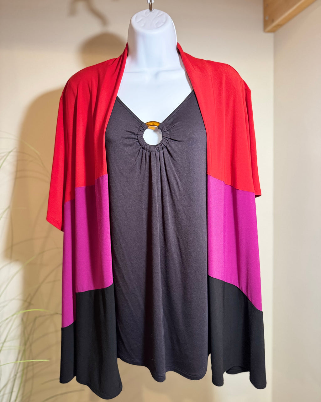Tiana B. Open Front Colour Block Cover-up Cardigan - Consigned with VARDO Vintage & Valuables vvvardo.ca